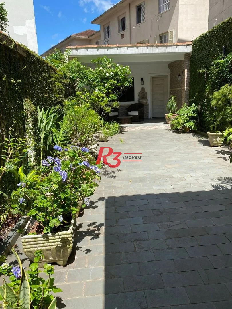 Casa com 4 dormitórios à venda, 250 m² - José Menino - Santos/SP