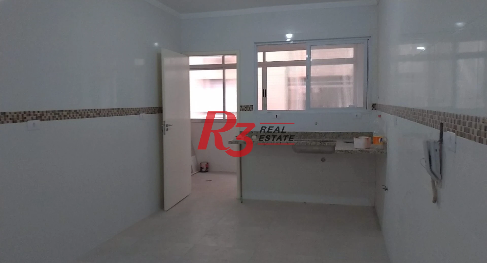 Apartamento com 2 dormitórios à venda, 85 m² por R$ 460.000,00 - Marapé - Santos/SP