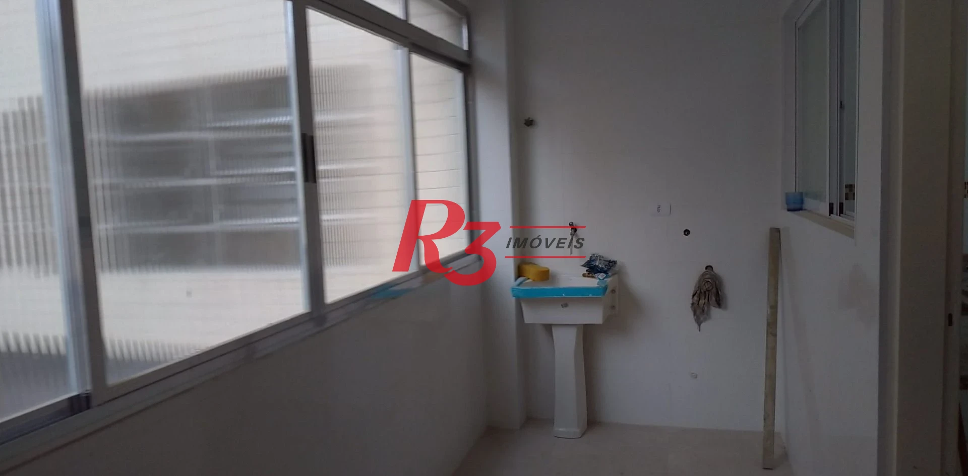 Apartamento com 2 dormitórios à venda, 85 m² por R$ 460.000,00 - Marapé - Santos/SP
