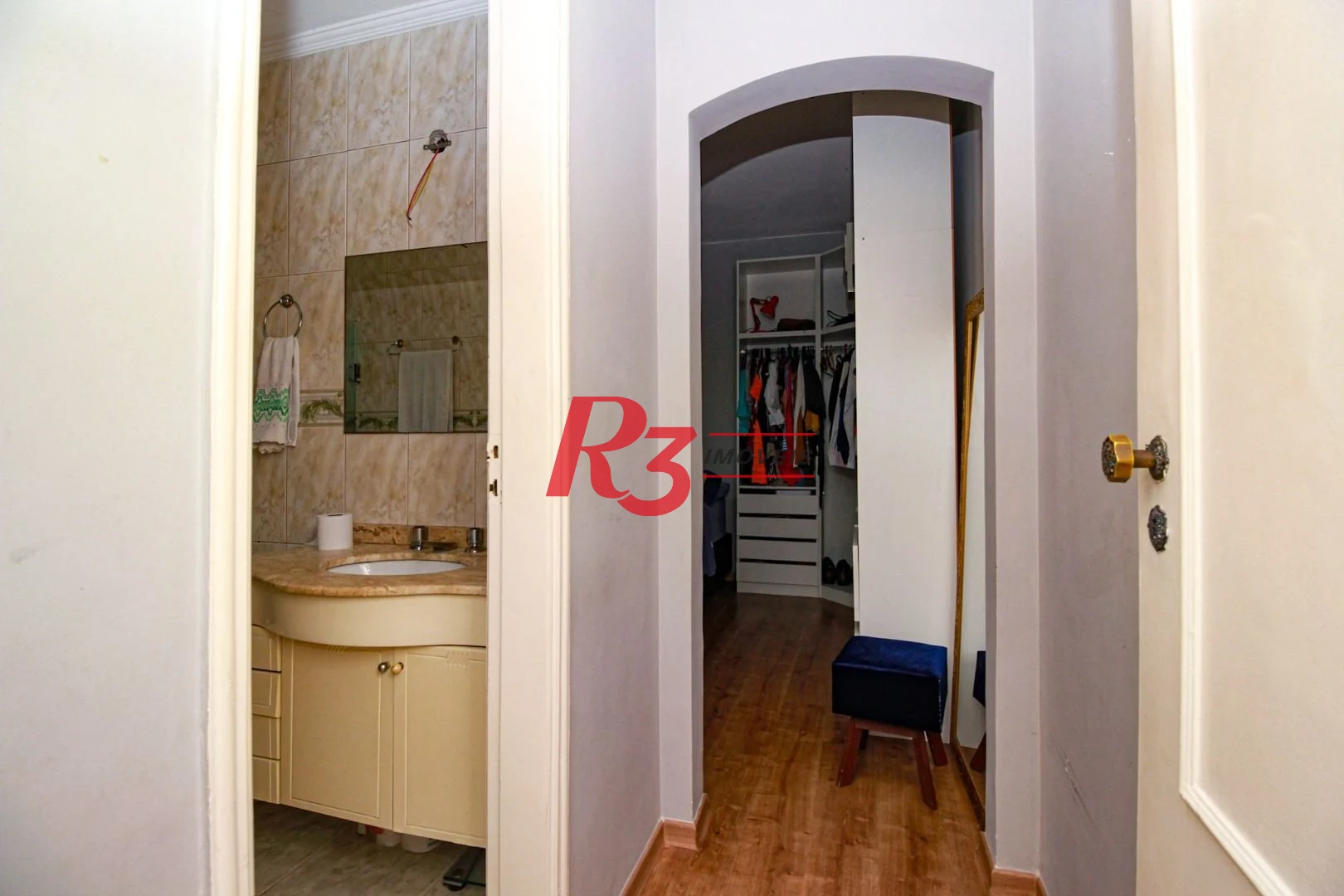 Cobertura com 3 dormitórios à venda, 271 m² por R$ 1.700.000,00 - Gonzaga - Santos/SP