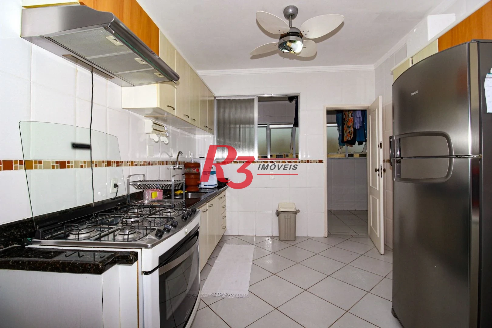 Cobertura com 3 dormitórios à venda, 271 m² por R$ 1.700.000,00 - Gonzaga - Santos/SP