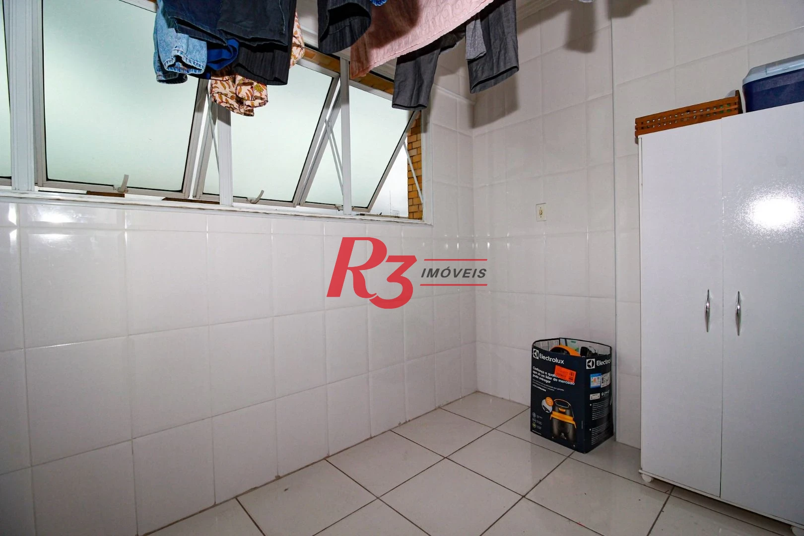 Cobertura com 3 dormitórios à venda, 271 m² por R$ 1.700.000,00 - Gonzaga - Santos/SP