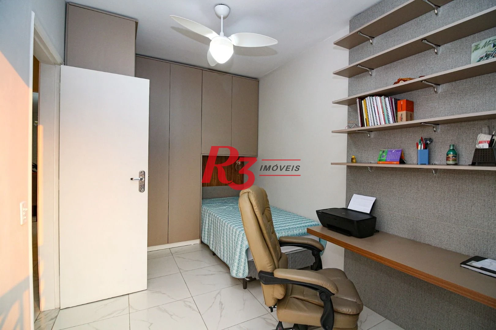 Apartamento com 2 dormitórios c Garagem demarcada , 77 m² por R$ 520.000