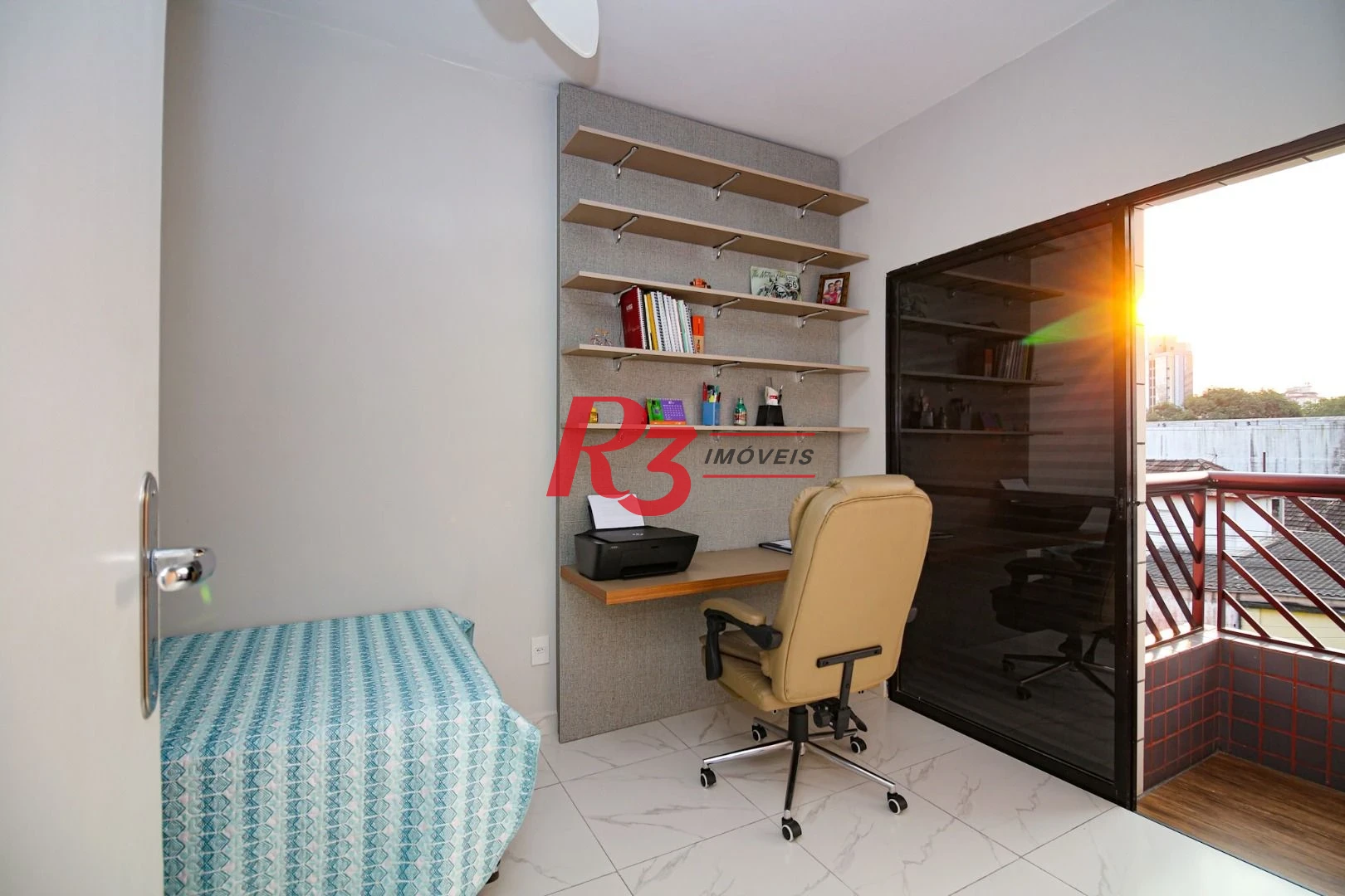Apartamento com 2 dormitórios c Garagem demarcada , 77 m² por R$ 520.000