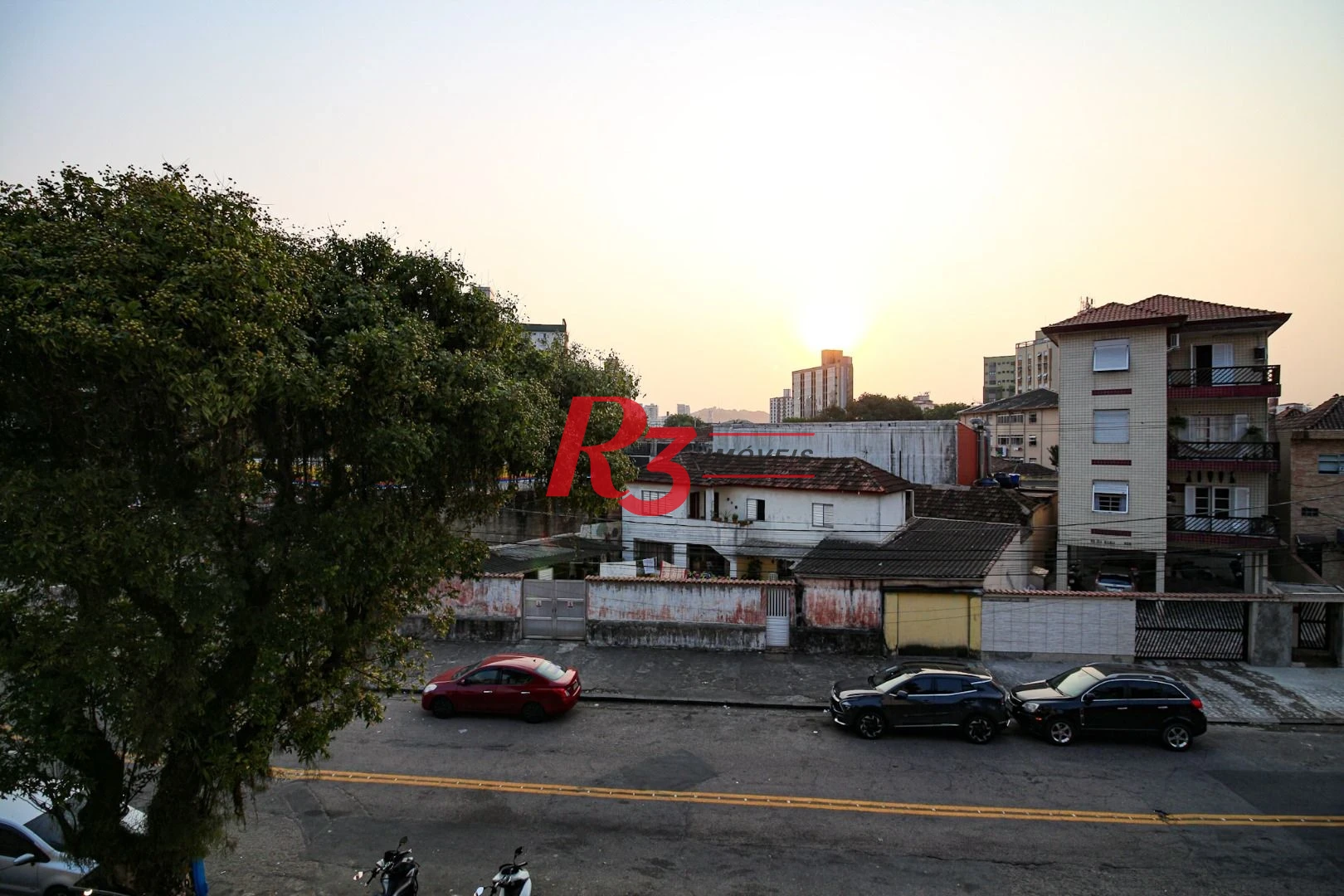 Apartamento com 2 dormitórios c Garagem demarcada , 77 m² por R$ 520.000