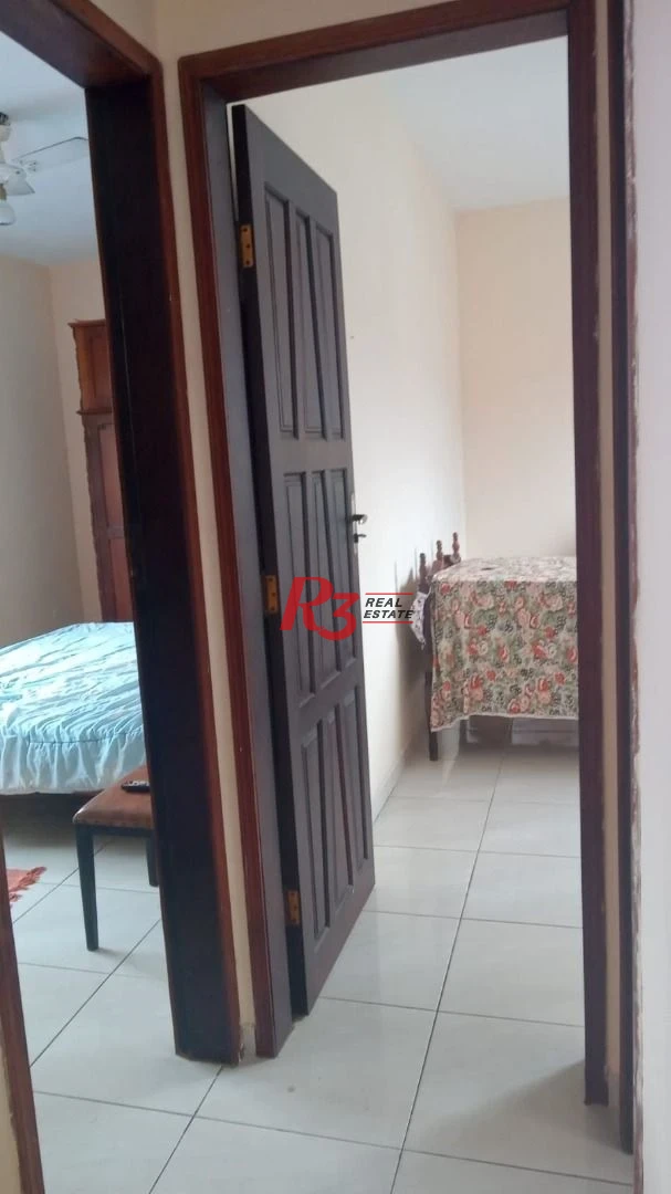 Sobrado com 3 dormitórios à venda na Vila São Jorge em Santos.