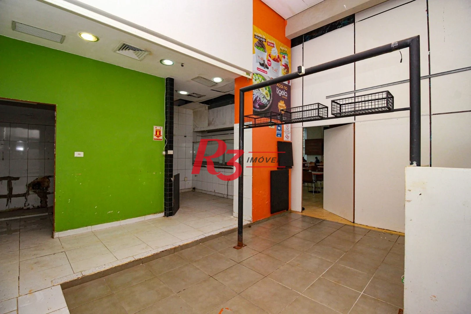 Loja para alugar, 60 m² - Gonzaga - Santos/SP