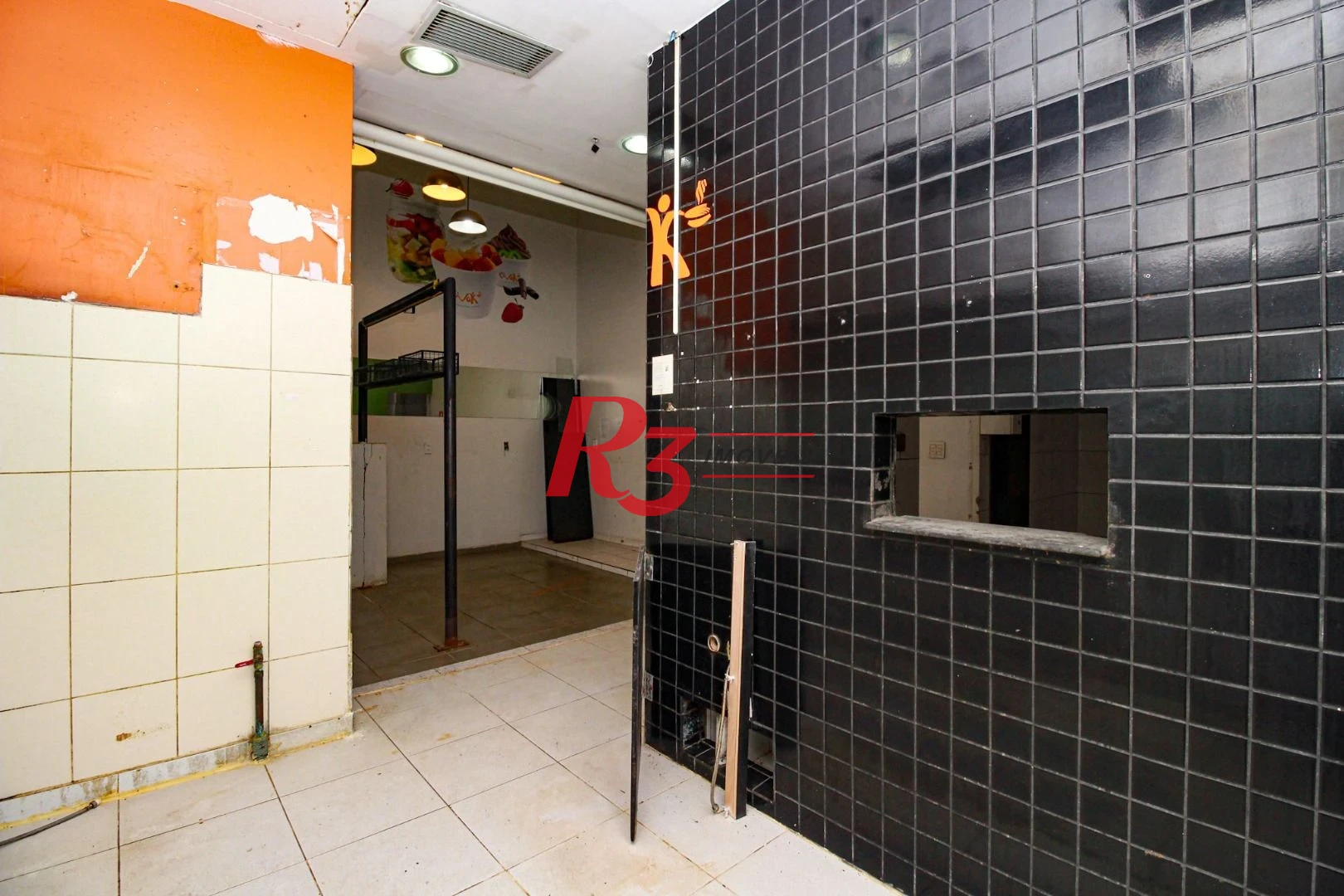 Loja para alugar, 60 m² - Gonzaga - Santos/SP