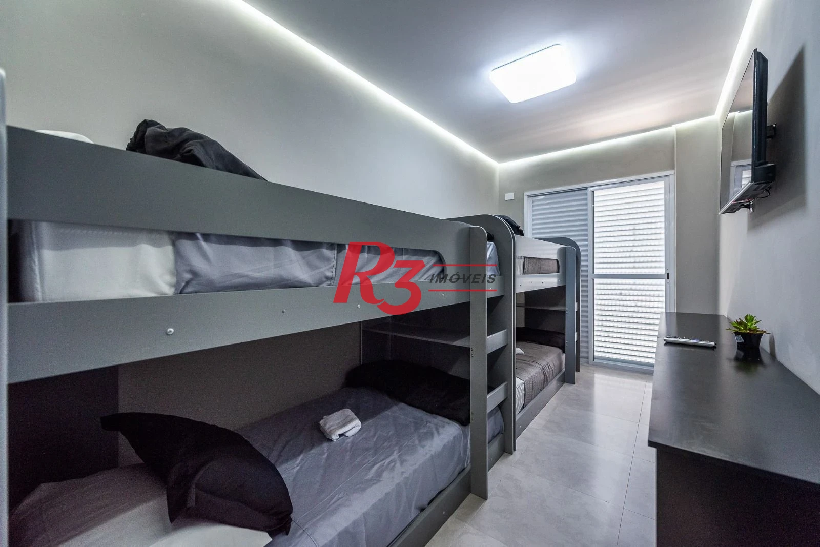 Apartamento com 2 dormitórios à venda, 70 m² por R$ 650.000,00 - Vila Belmiro - Santos/SP