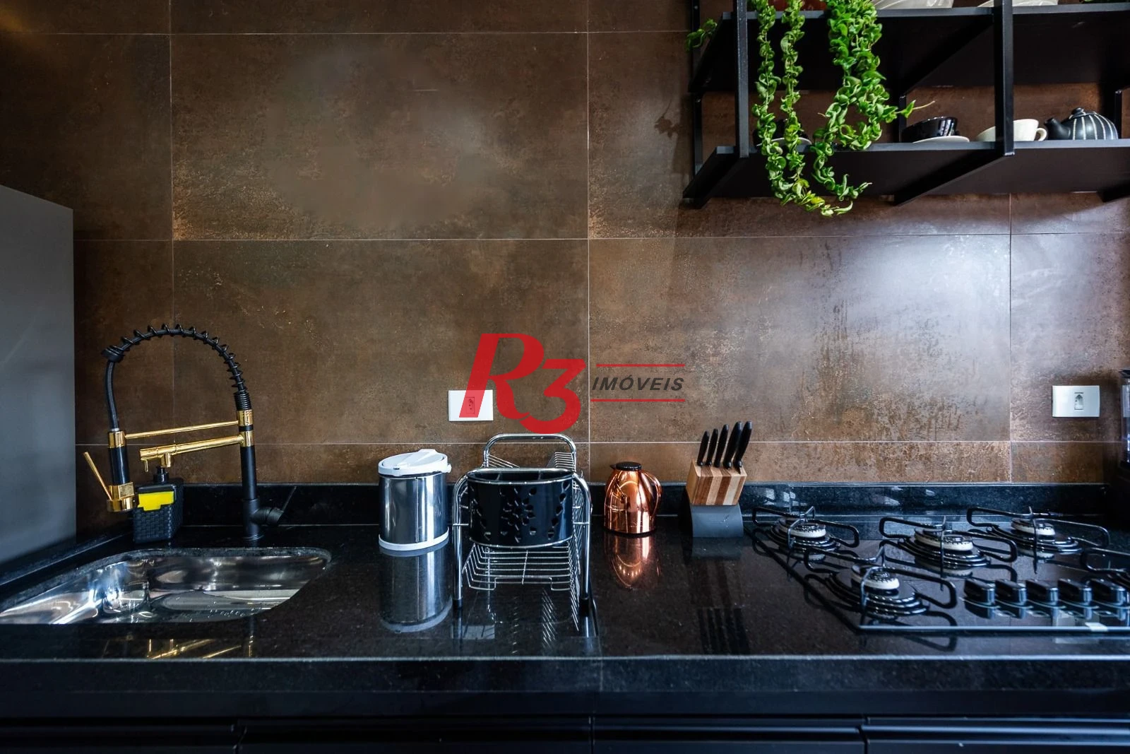 Apartamento com 2 dormitórios à venda, 70 m² por R$ 650.000,00 - Vila Belmiro - Santos/SP