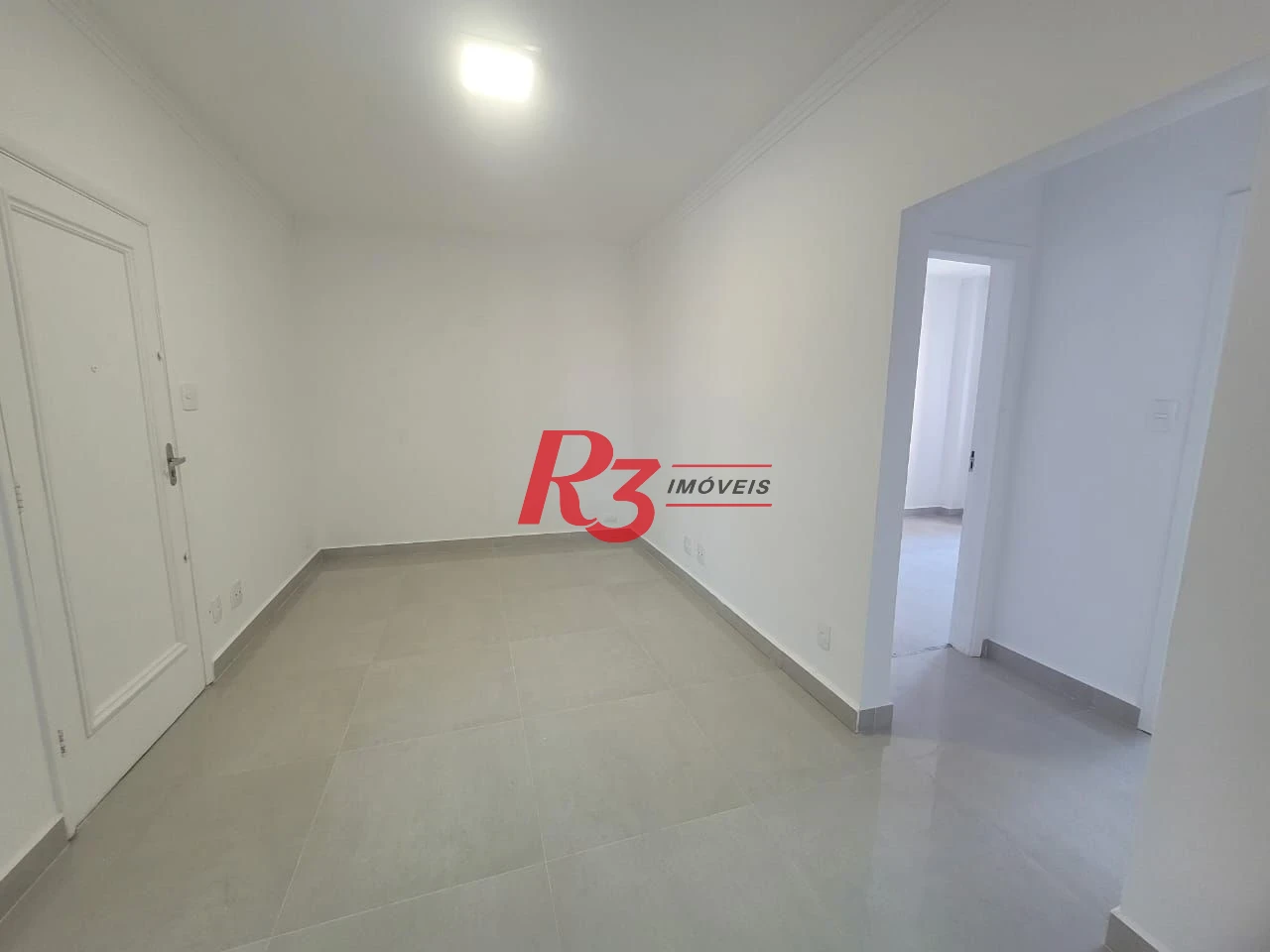 Apartamento com 2 dormitórios à venda, 70 m² por R$ 439.000,00 - Gonzaga - Santos/SP