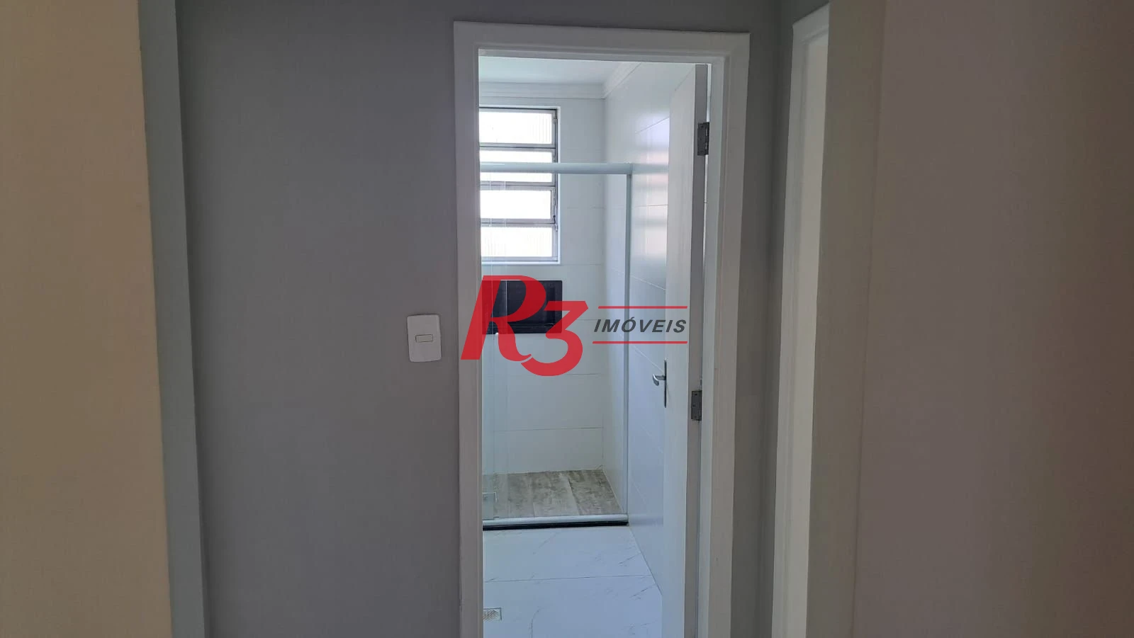 APARTAMENTO PARA LOCAÇÃO NO GONZAGA – SANTOS