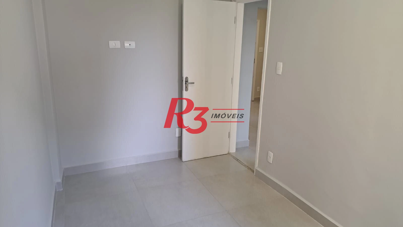 APARTAMENTO PARA LOCAÇÃO NO GONZAGA – SANTOS