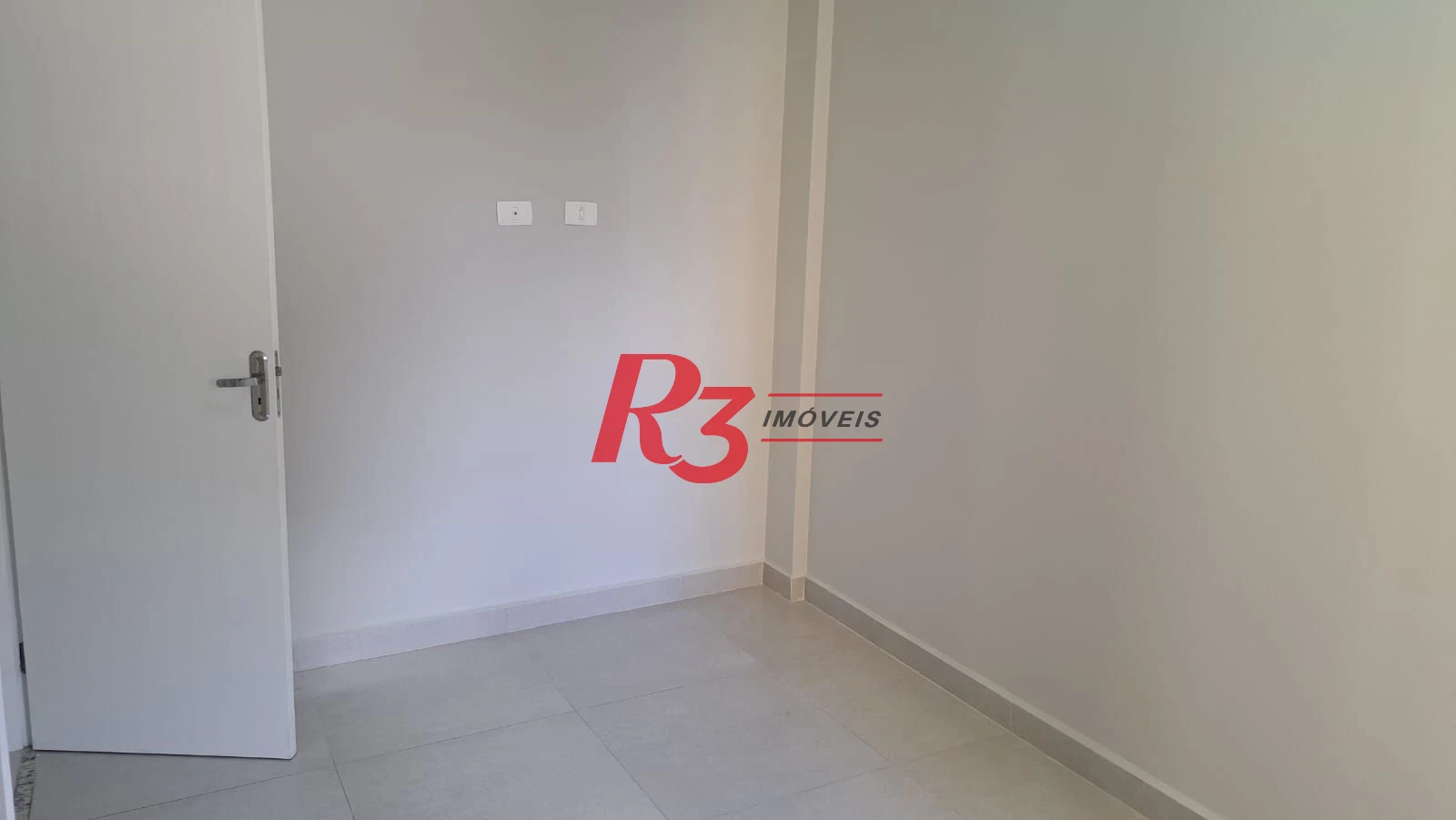 APARTAMENTO PARA LOCAÇÃO NO GONZAGA – SANTOS