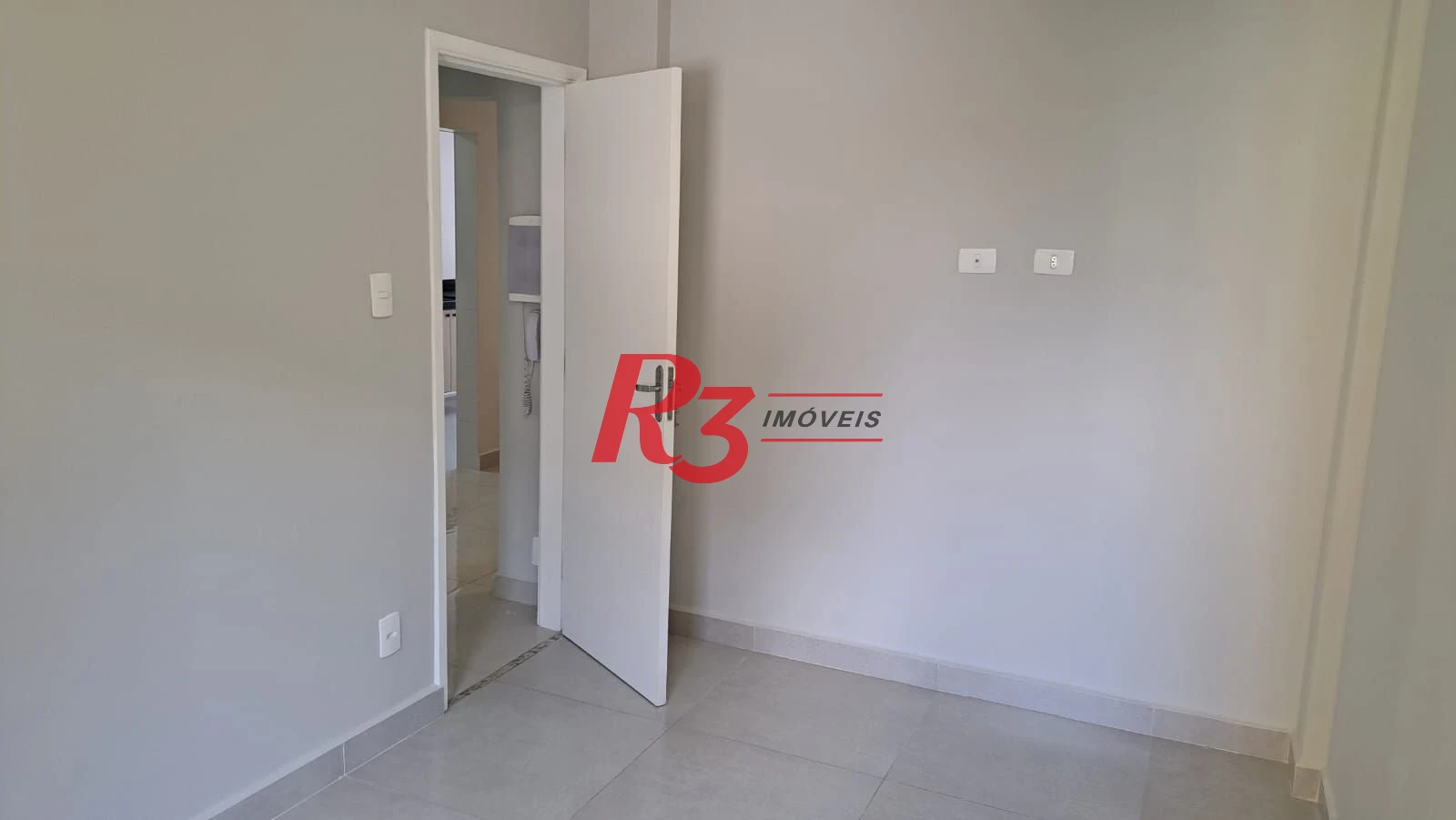 APARTAMENTO PARA LOCAÇÃO NO GONZAGA – SANTOS