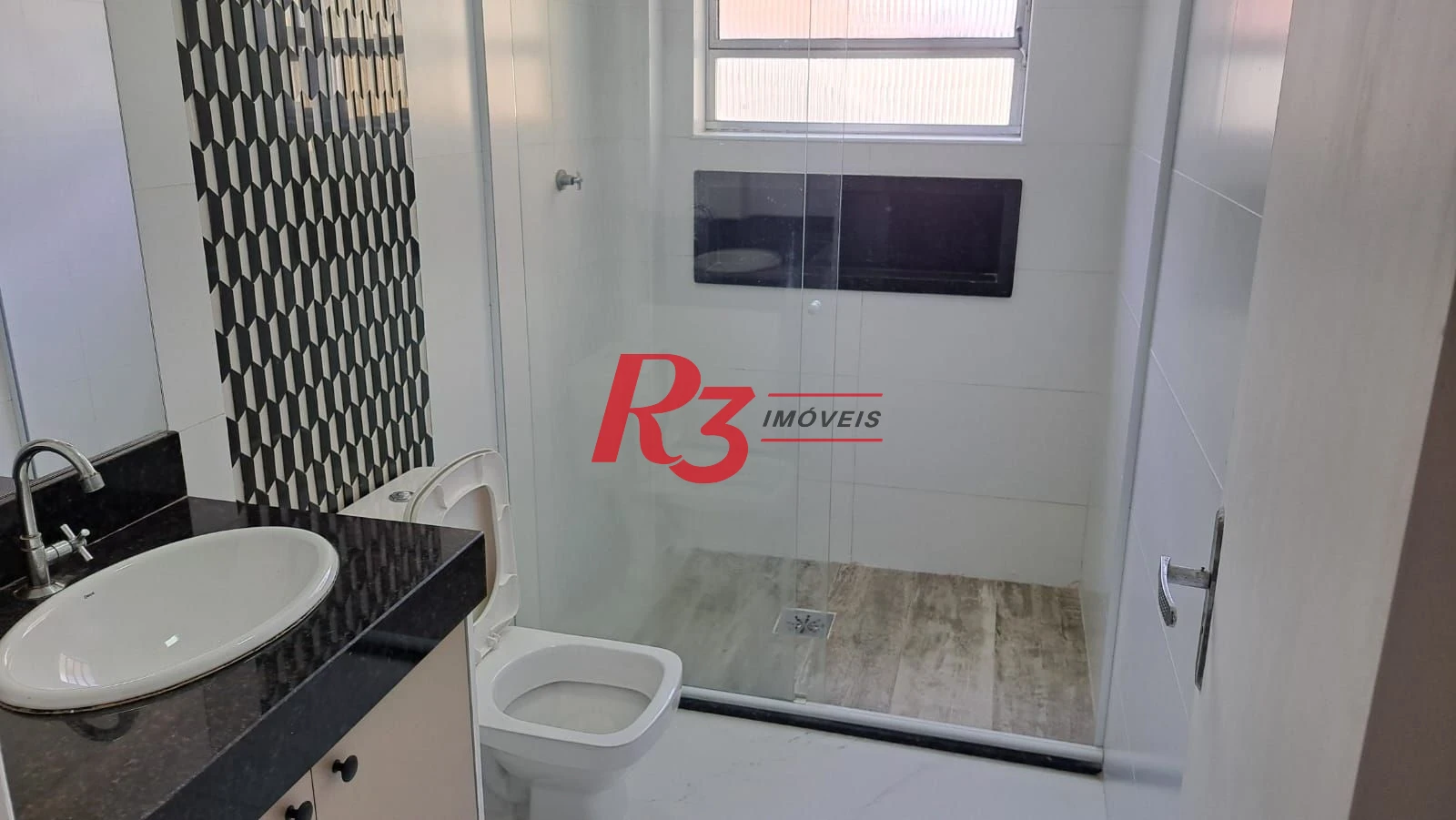 APARTAMENTO PARA LOCAÇÃO NO GONZAGA – SANTOS