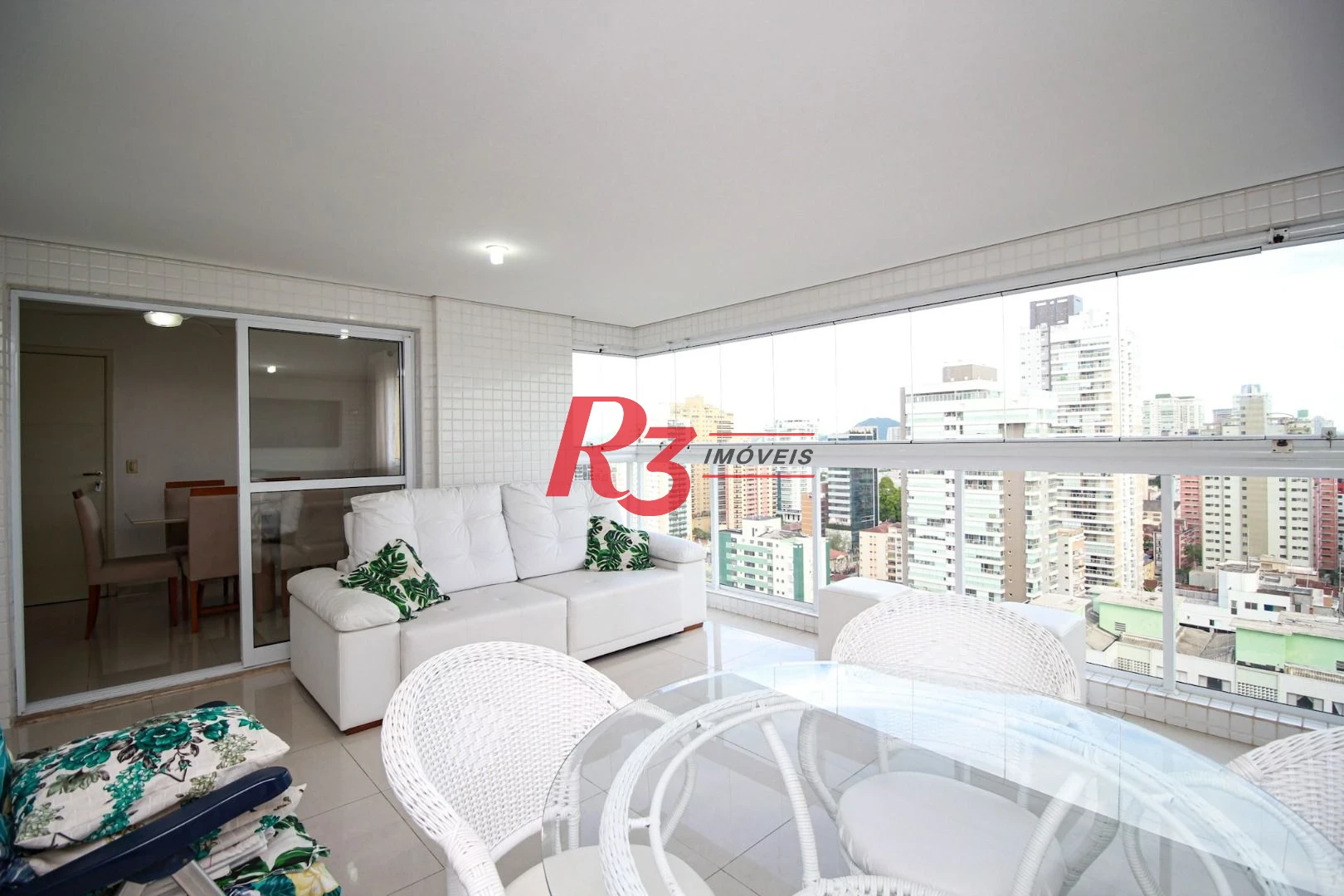 Apartamento com 3 dormitórios para alugar, 134 m² por R$ 11.500,00/mês - Embaré - Santos/SP