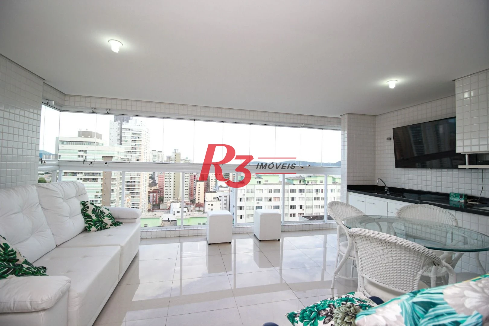 Apartamento com 3 dormitórios para alugar, 134 m² por R$ 11.500,00/mês - Embaré - Santos/SP