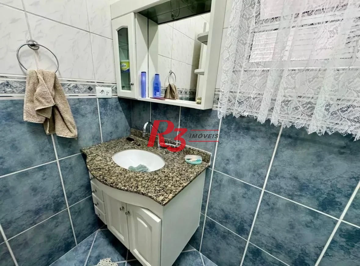 Sobrado com 3 dormitórios à venda, 126 m² por R$ 860.000,00 - Vila Belmiro - Santos/SP