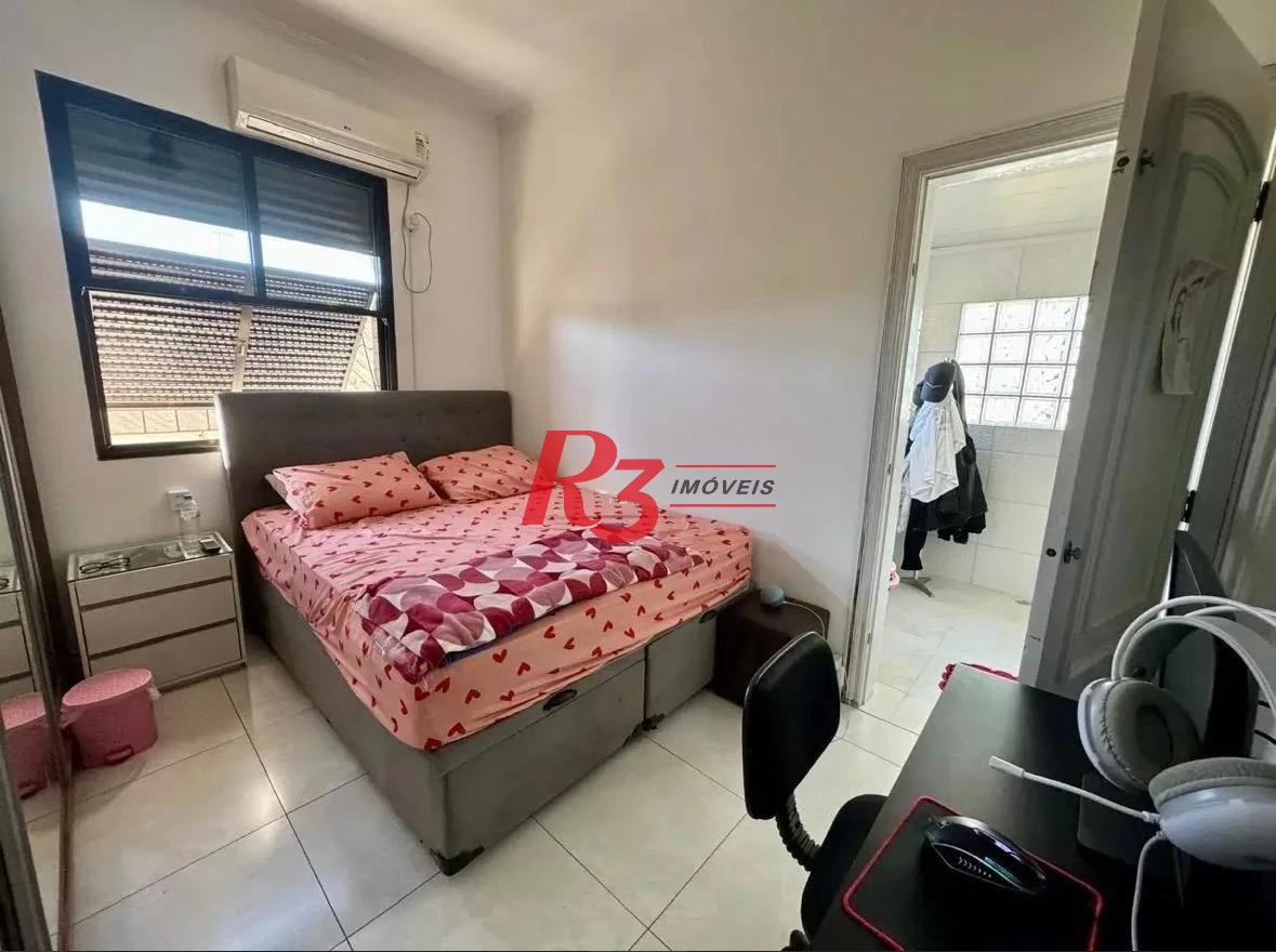 Sobrado com 3 dormitórios à venda, 126 m² por R$ 860.000,00 - Vila Belmiro - Santos/SP