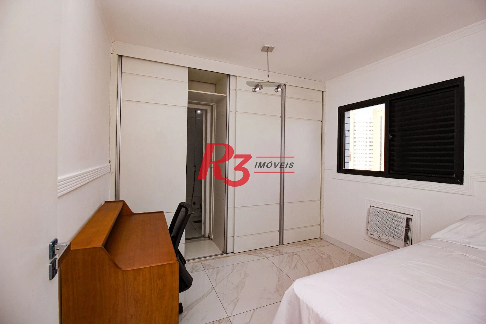 Cobertura com 4 dormitórios à venda, 225m² - Ponta da Praia - Santos/SP