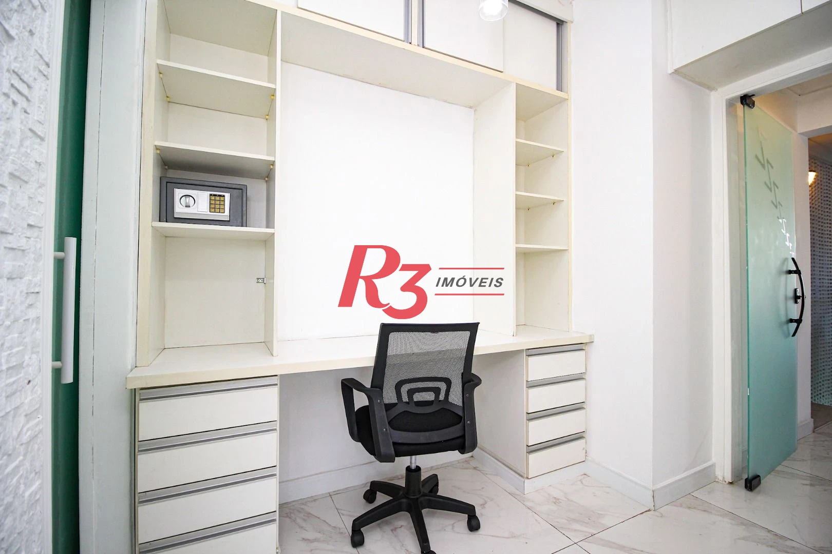 Cobertura com 4 dormitórios à venda, 225m² - Ponta da Praia - Santos/SP