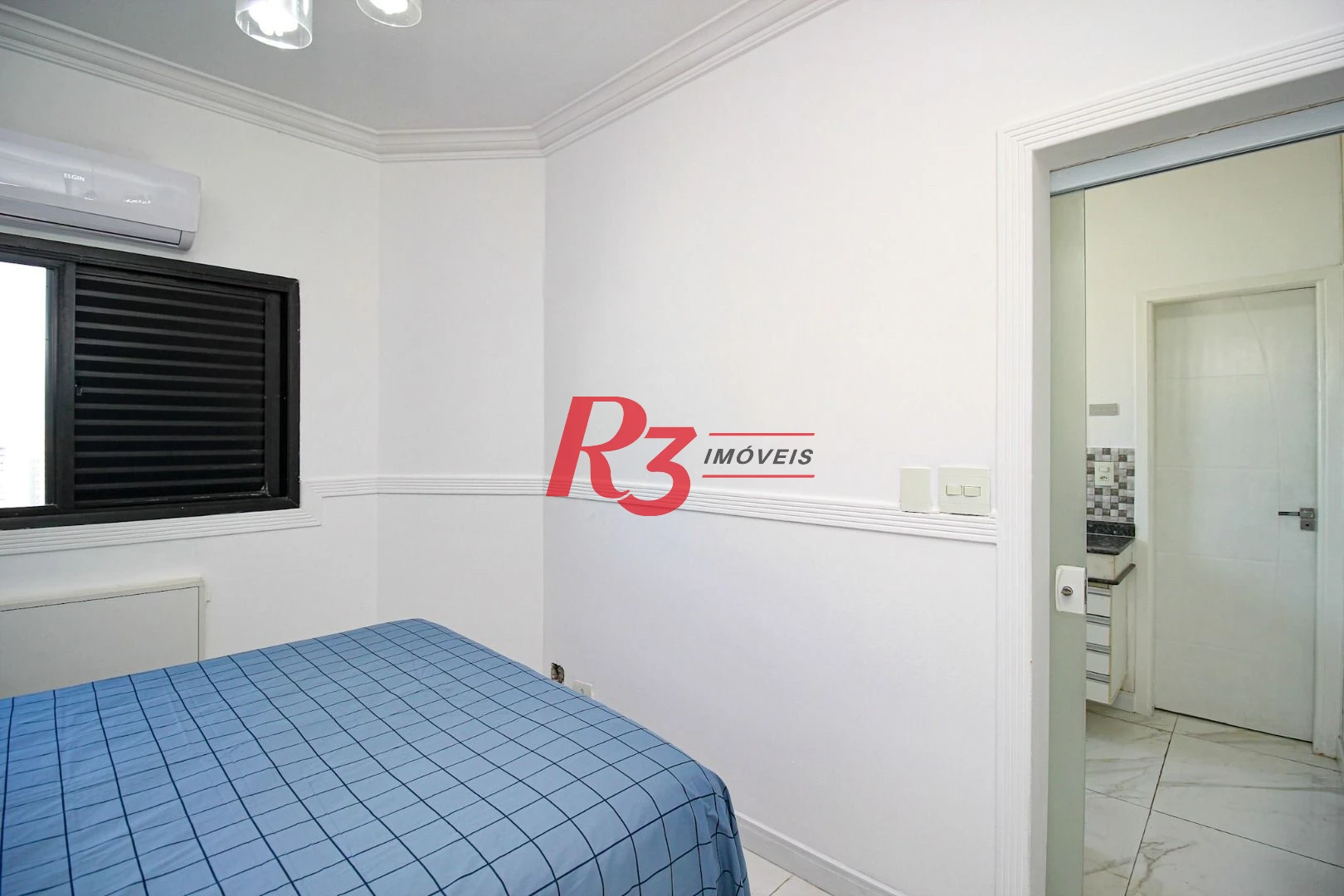 Cobertura com 4 dormitórios à venda, 225m² - Ponta da Praia - Santos/SP