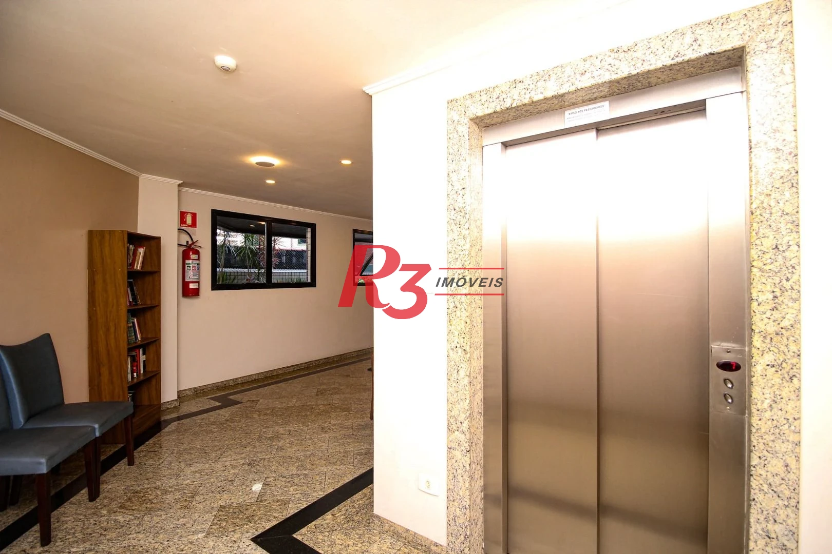 Cobertura com 4 dormitórios à venda, 225m² - Ponta da Praia - Santos/SP