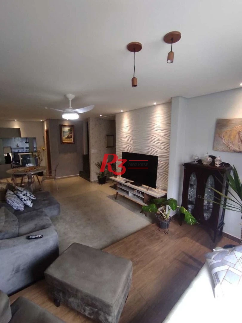 Sobrado com 3 dormitórios à venda, 130 m² por R$ 1.100.000,00 - Marapé - Santos/SP