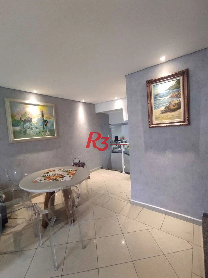 Sobrado com 3 dormitórios à venda, 130 m² por R$ 1.100.000,00 - Marapé - Santos/SP