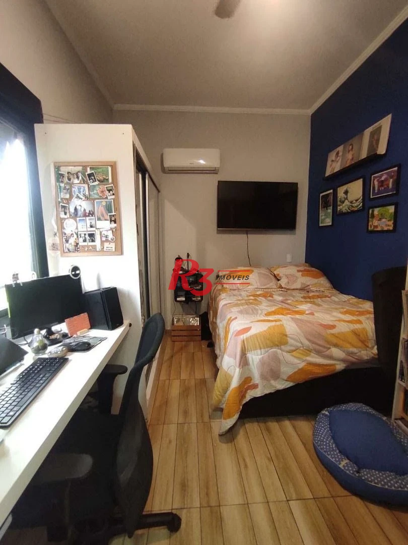 Sobrado com 3 dormitórios à venda, 130 m² por R$ 1.100.000,00 - Marapé - Santos/SP