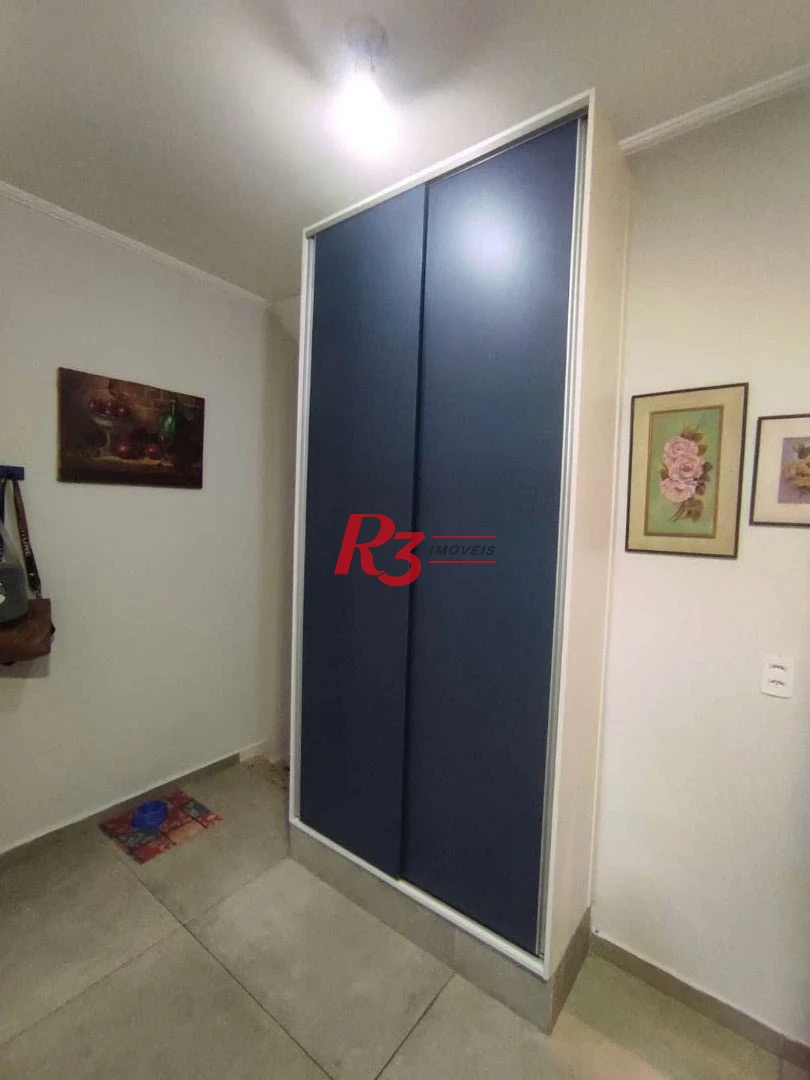 Sobrado com 3 dormitórios à venda, 130 m² por R$ 1.100.000,00 - Marapé - Santos/SP
