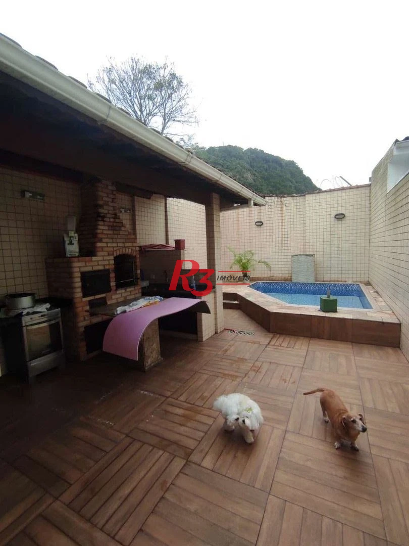 Sobrado com 3 dormitórios à venda, 130 m² por R$ 1.100.000,00 - Marapé - Santos/SP