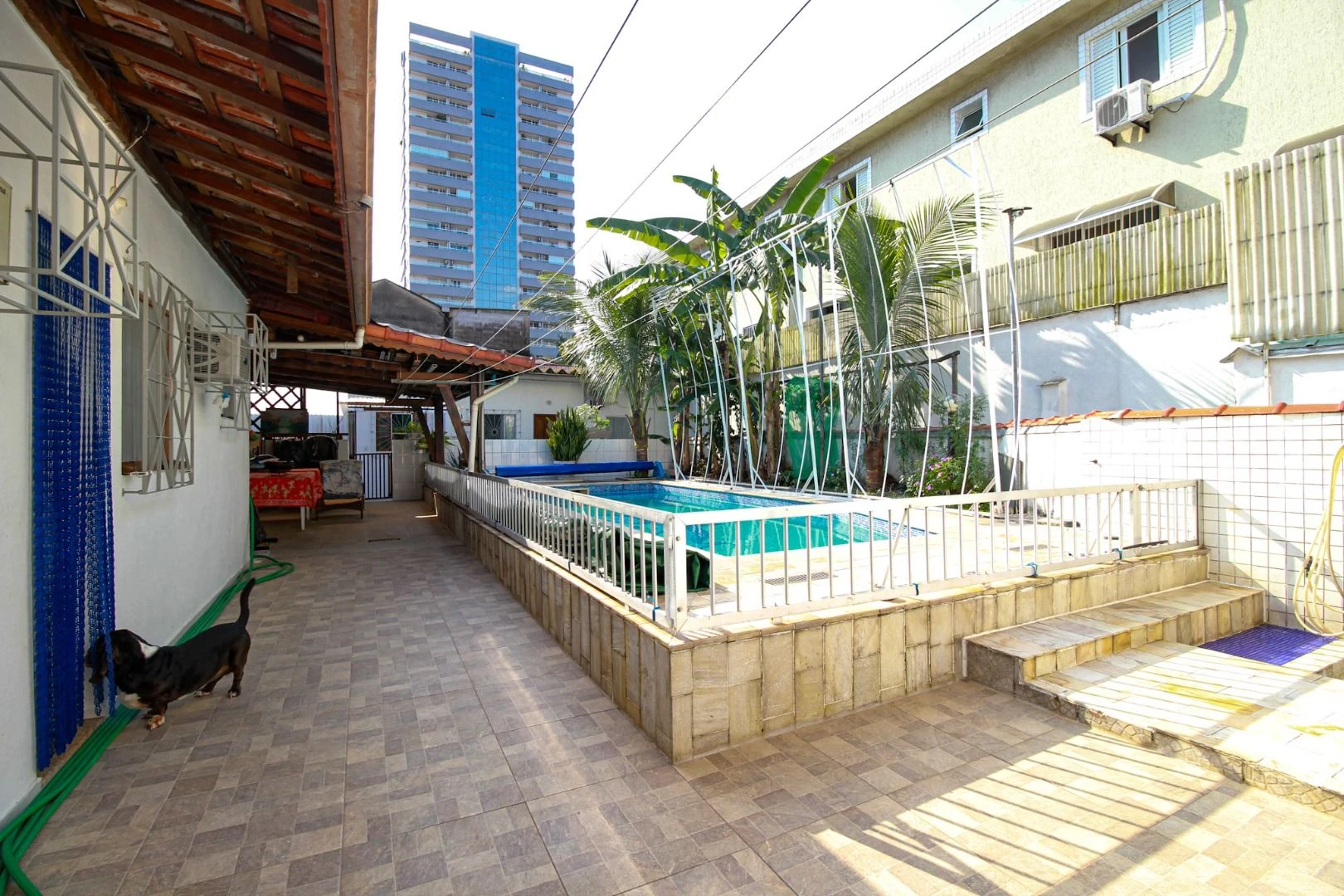 Casa com 4 dormitórios à venda, 575 m² - Encruzilhada - Santos/SP