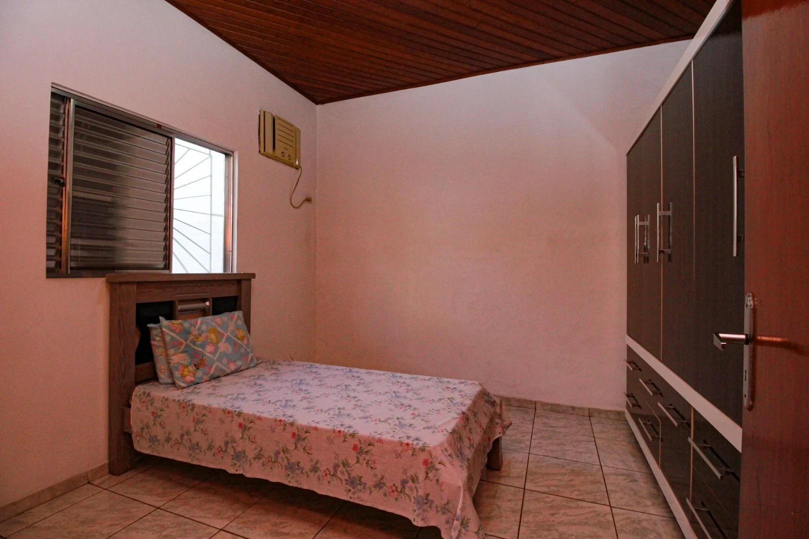 Casa com 4 dormitórios à venda, 575 m² - Encruzilhada - Santos/SP