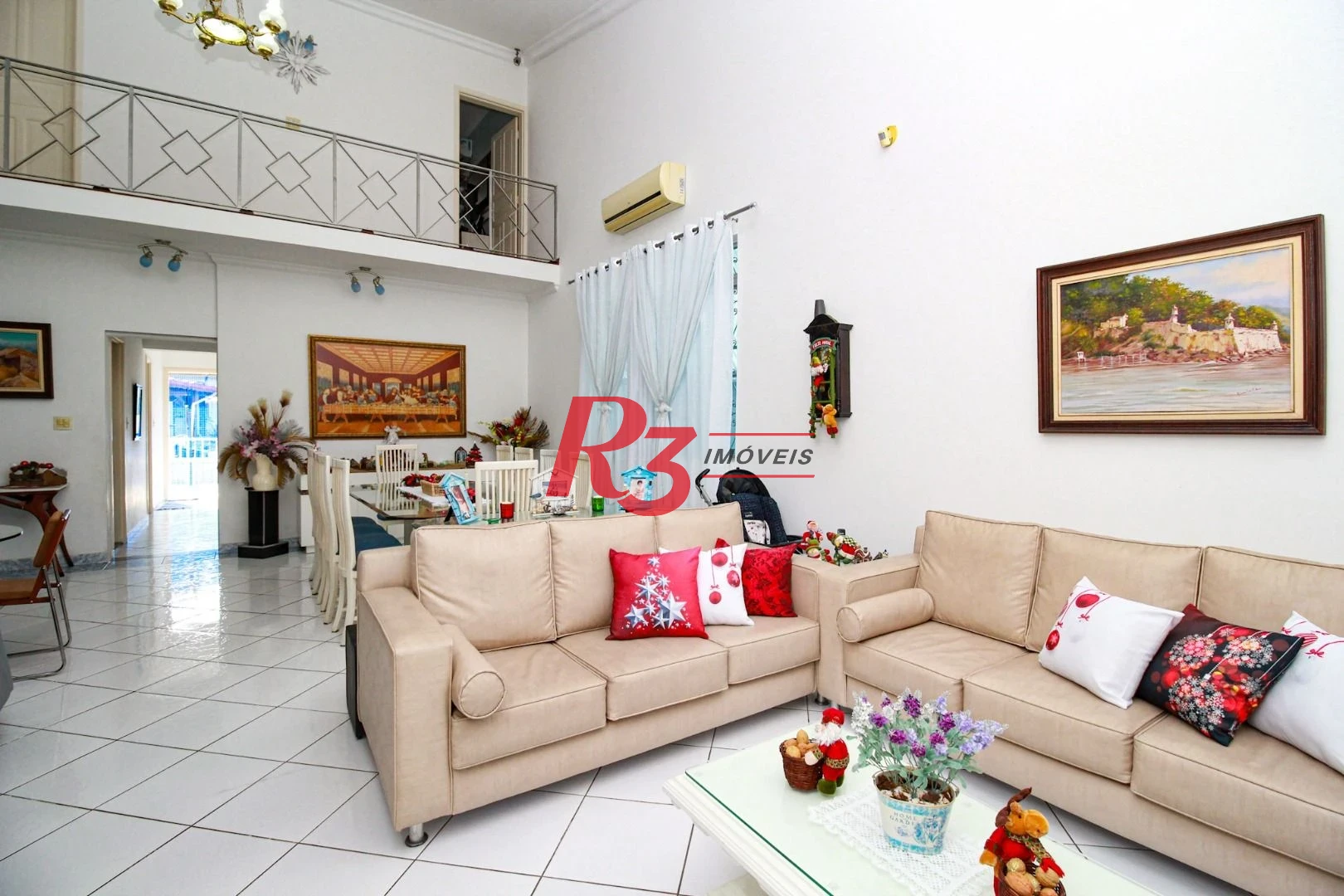 Casa com 4 dormitórios à venda, 575 m² - Encruzilhada - Santos/SP