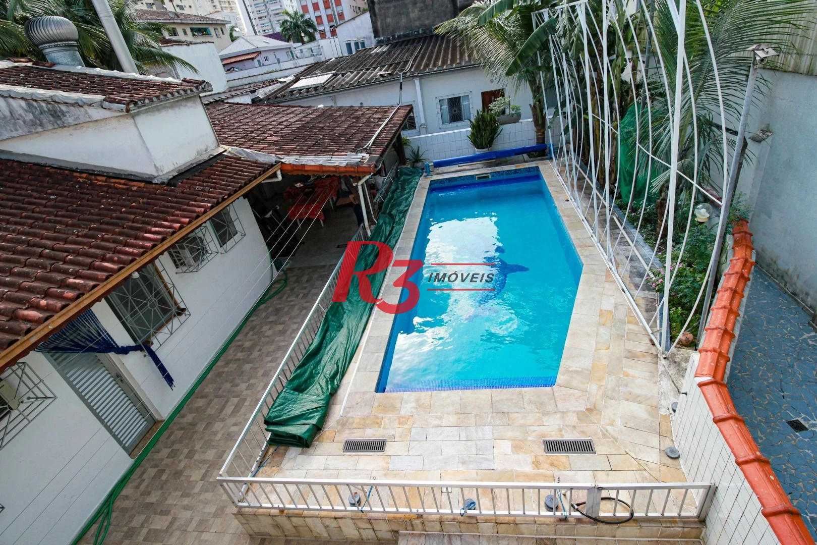 Casa com 4 dormitórios à venda, 575 m² - Encruzilhada - Santos/SP