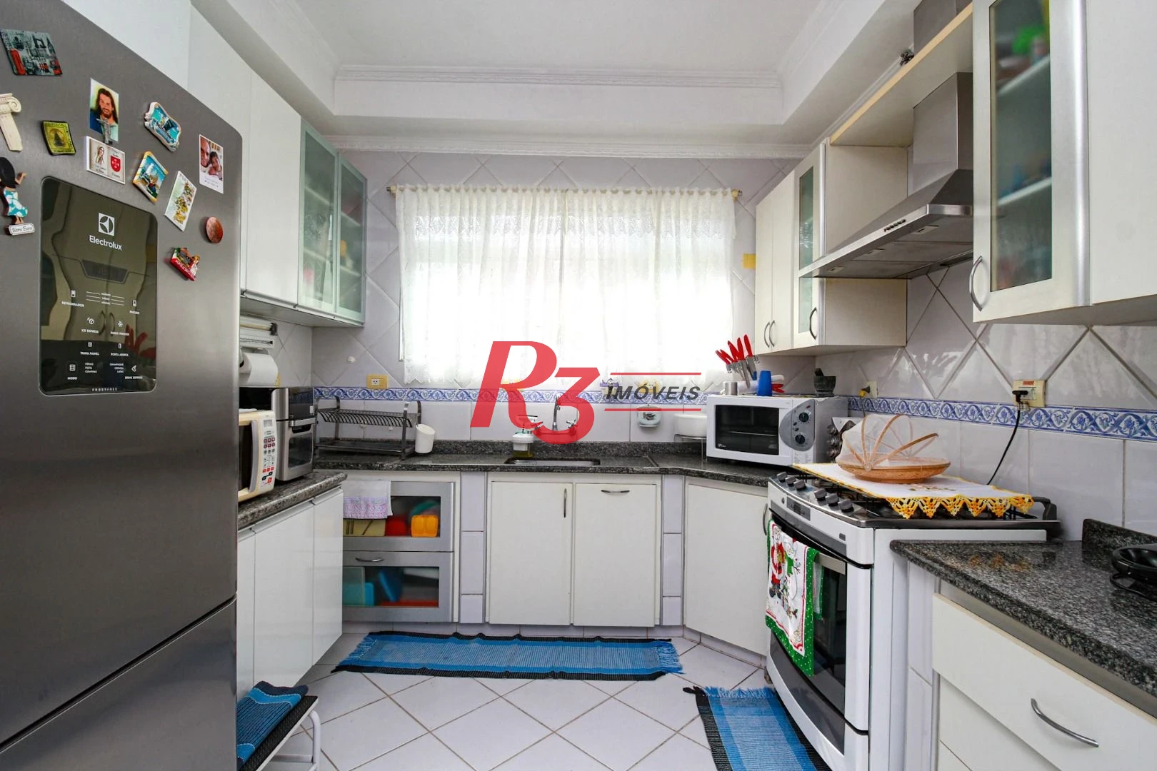 Casa com 4 dormitórios à venda, 575 m² - Encruzilhada - Santos/SP