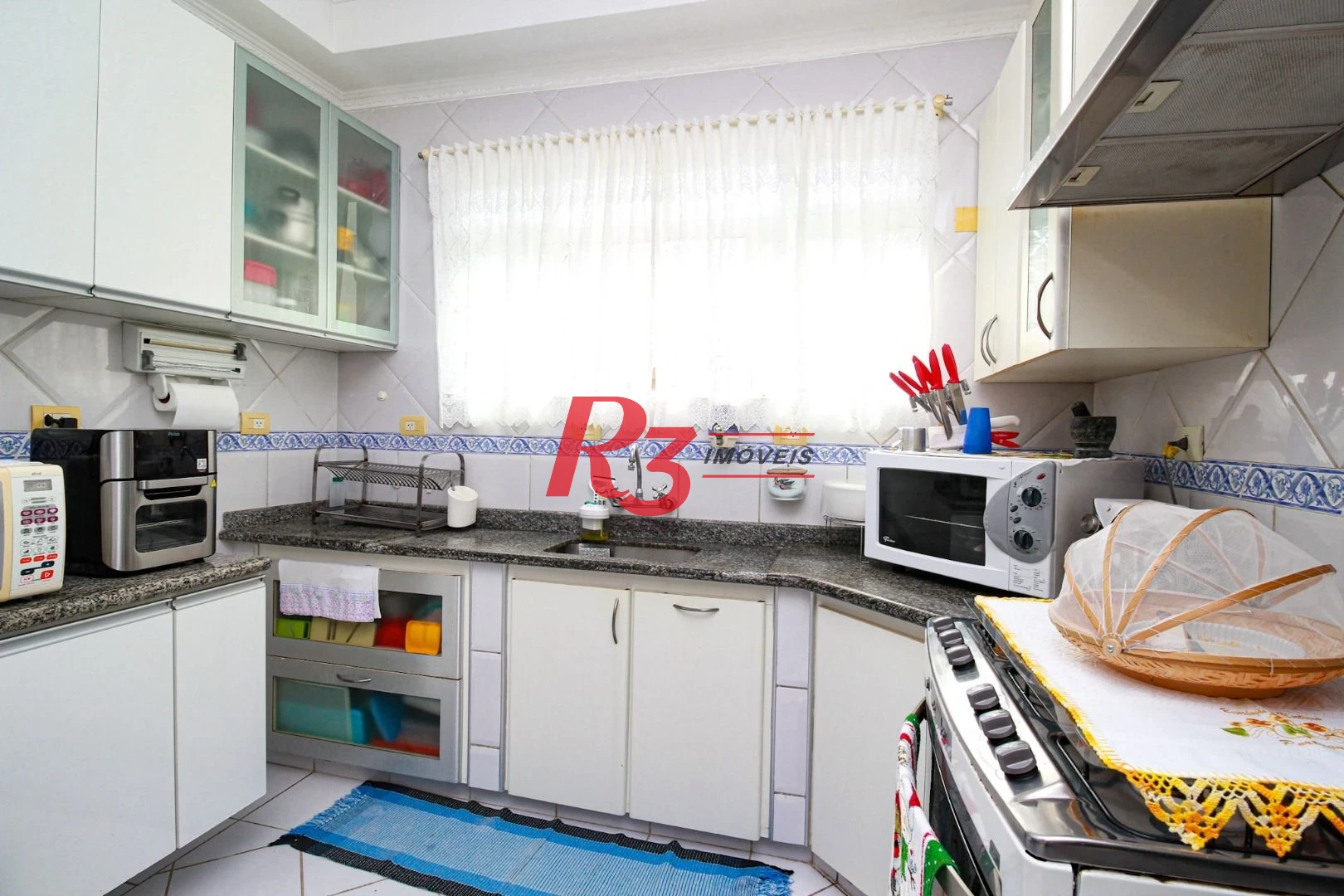 Casa com 4 dormitórios à venda, 575 m² - Encruzilhada - Santos/SP