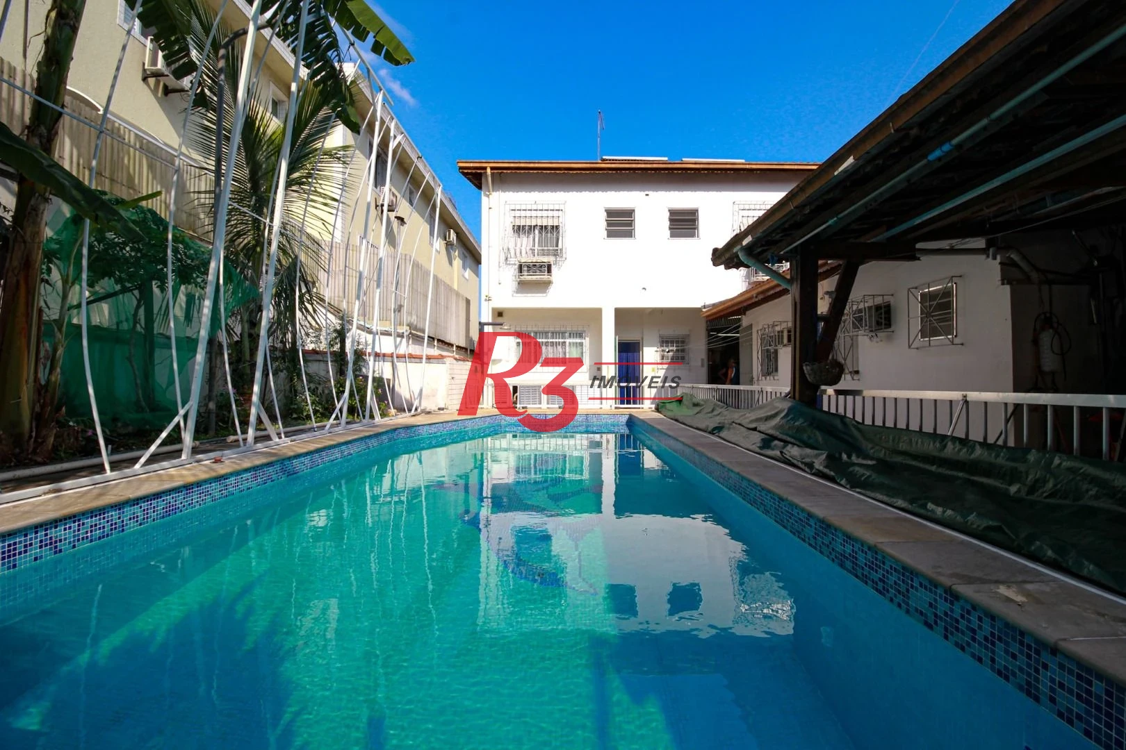 Casa com 4 dormitórios à venda, 575 m² - Encruzilhada - Santos/SP