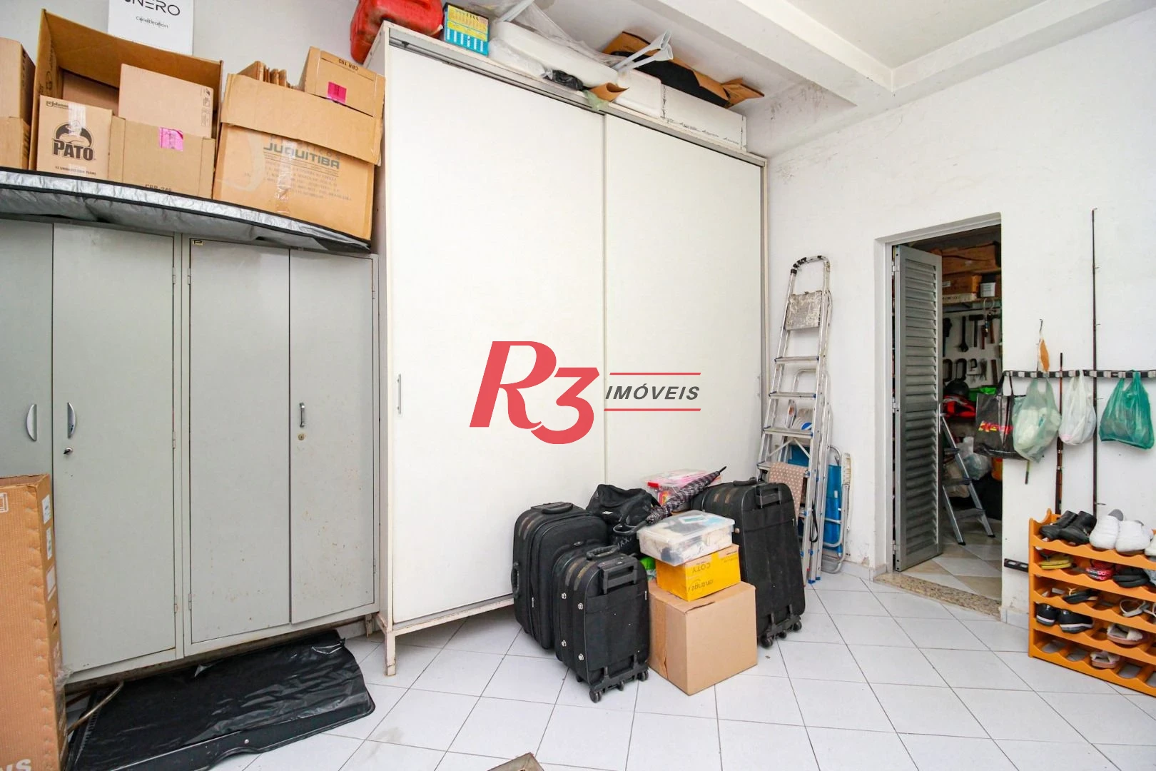Casa com 4 dormitórios à venda, 575 m² - Encruzilhada - Santos/SP