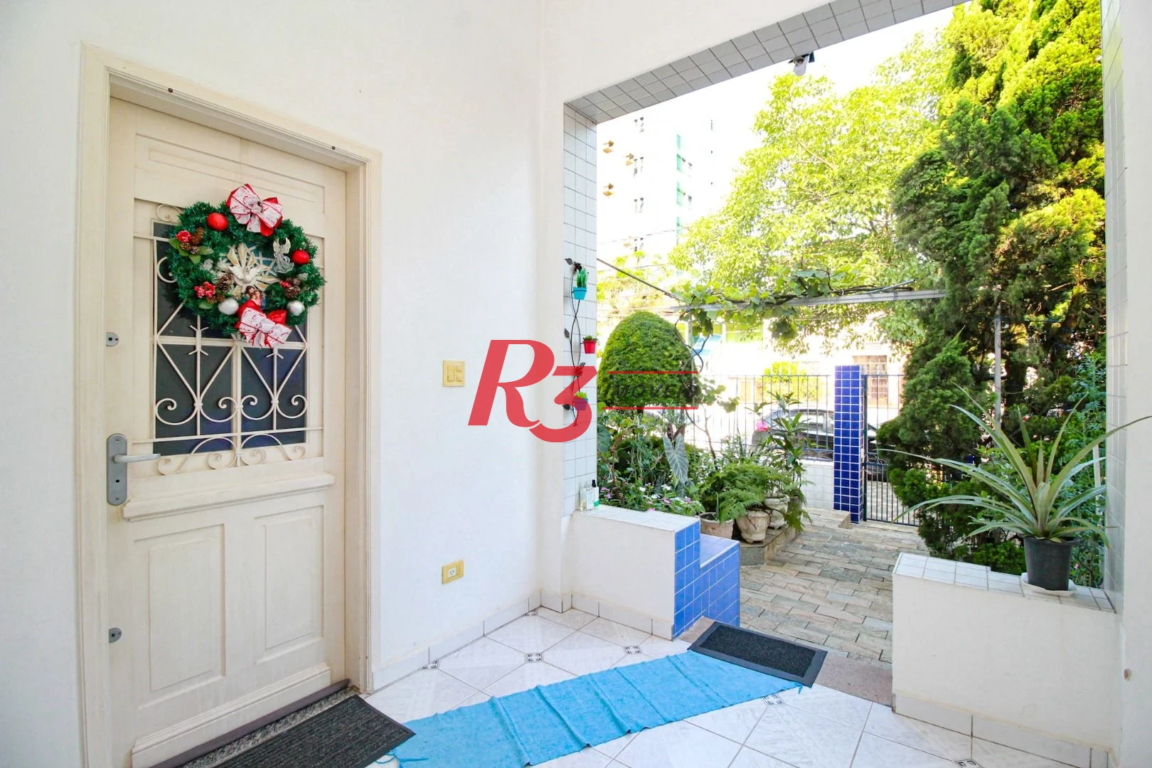 Casa com 4 dormitórios à venda, 575 m² - Encruzilhada - Santos/SP