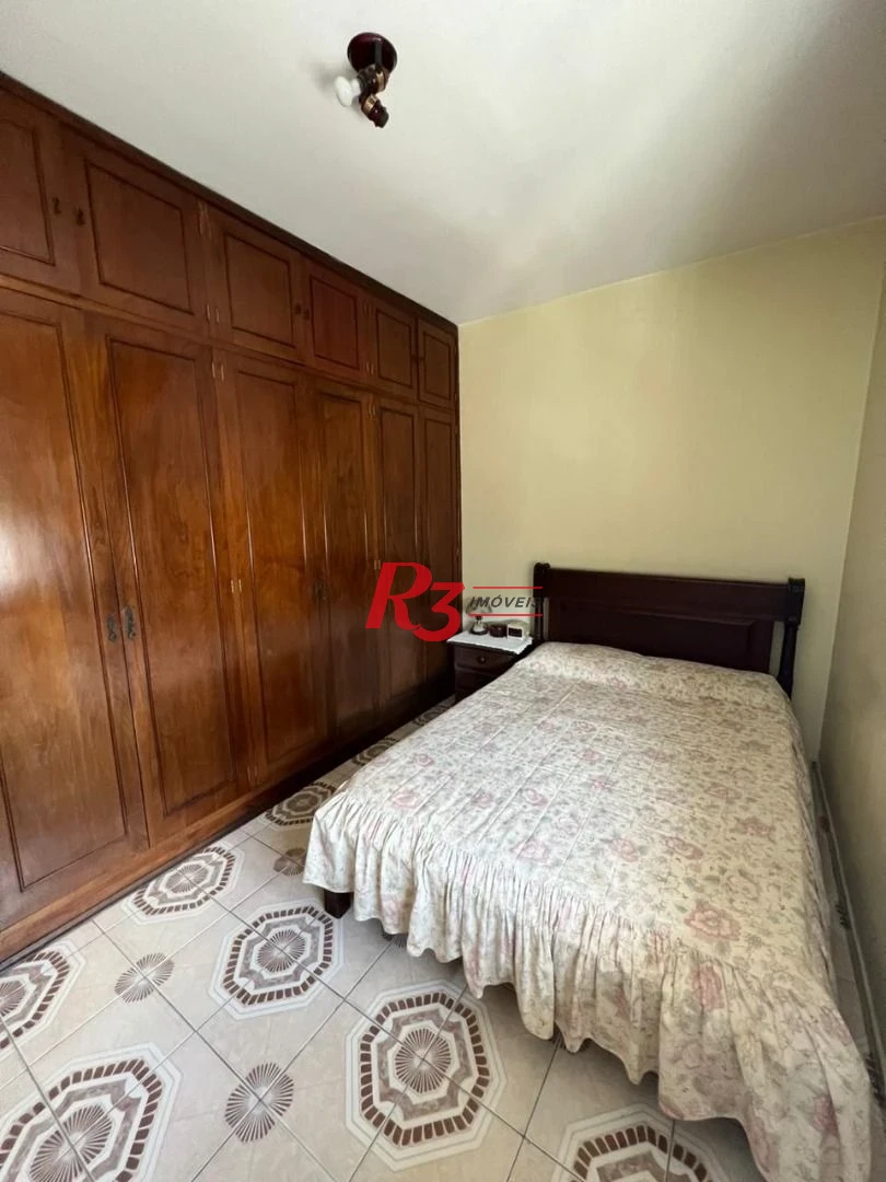 Apartamento na orla da praia Boa Vista em São Vicente.