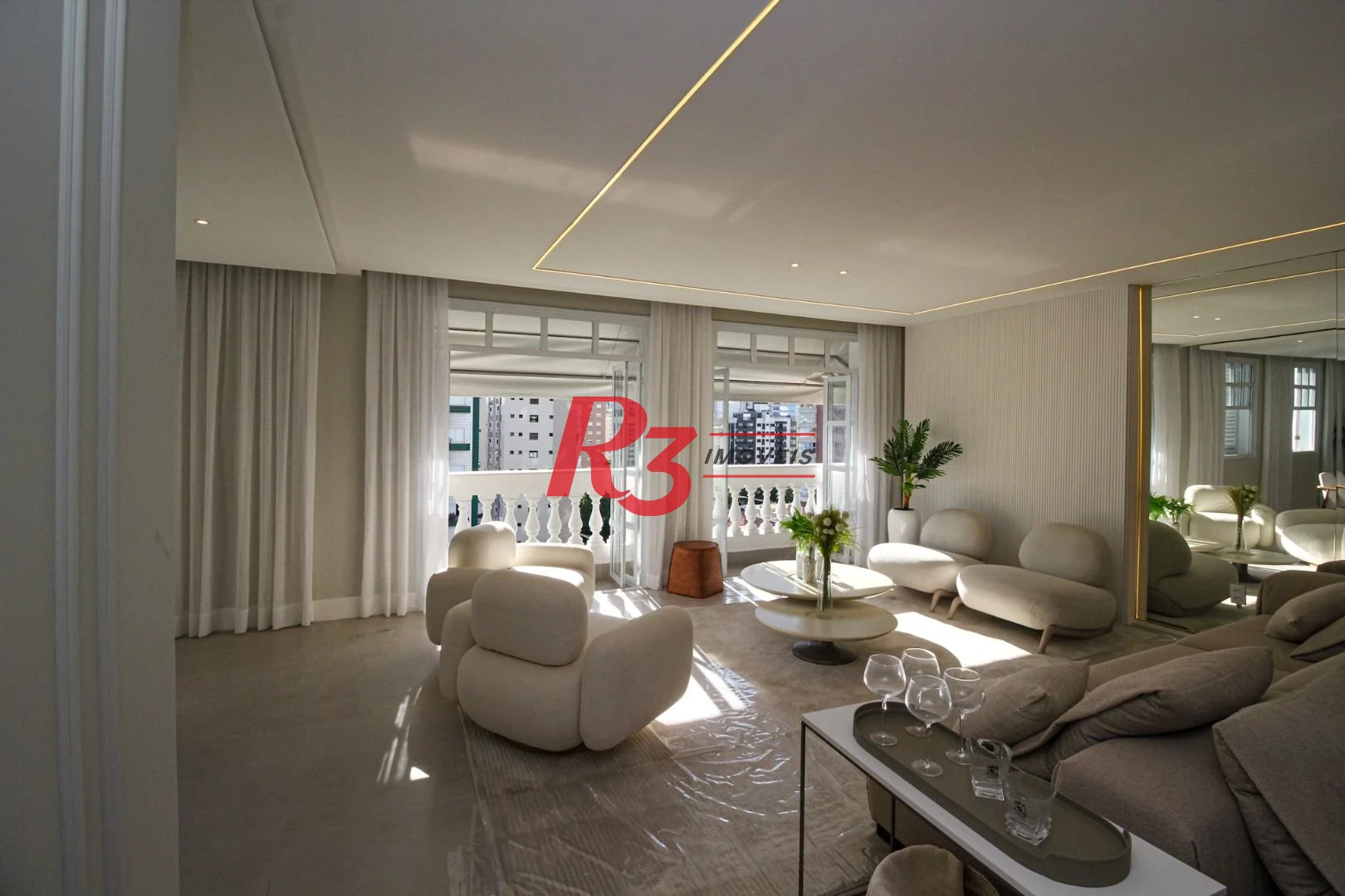 Apartamento com 4 dormitórios à venda, 301 m² por R$ 3.100.000,00 - Boqueirão - Santos/SP