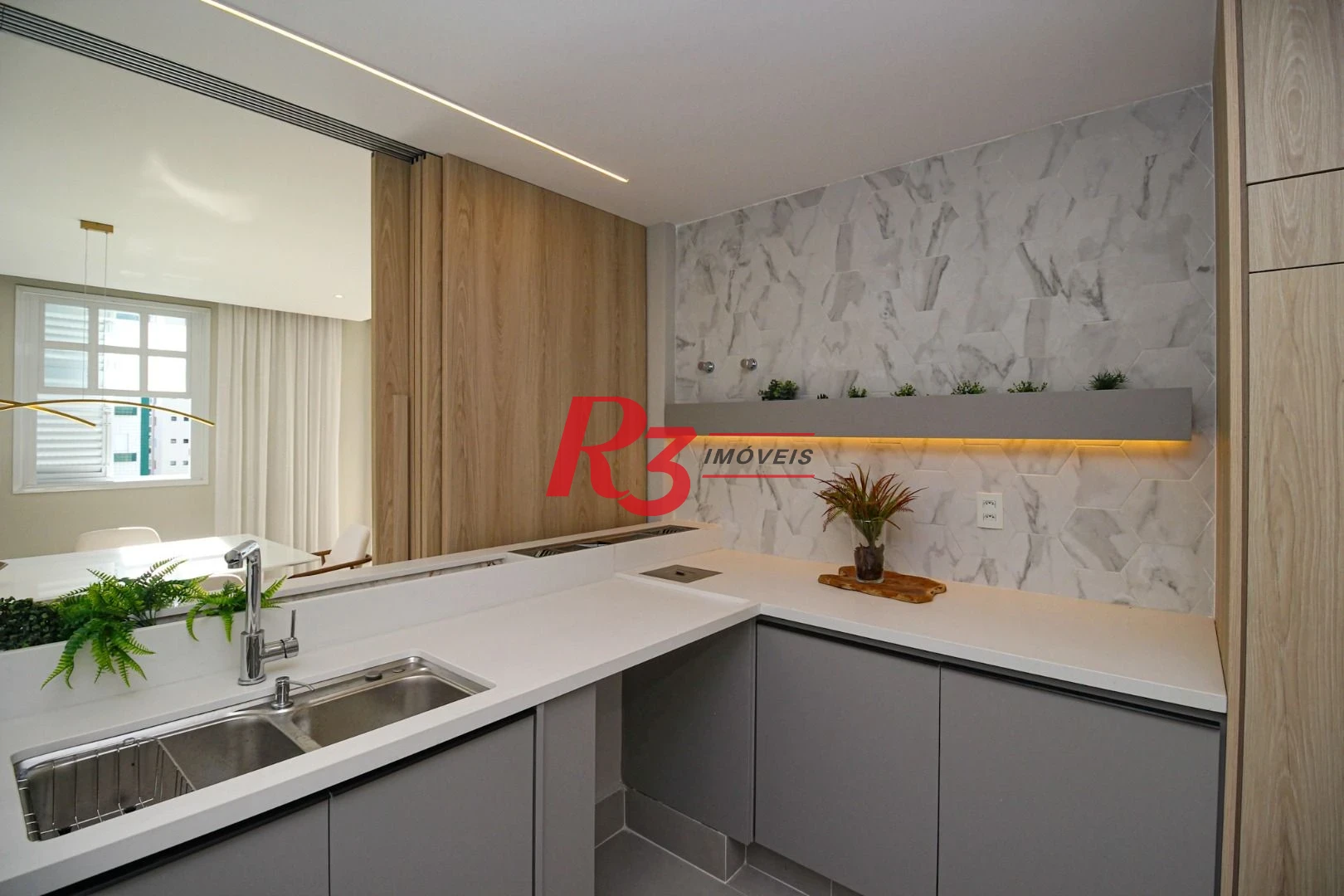 Apartamento com 4 dormitórios à venda, 301 m² por R$ 3.100.000,00 - Boqueirão - Santos/SP