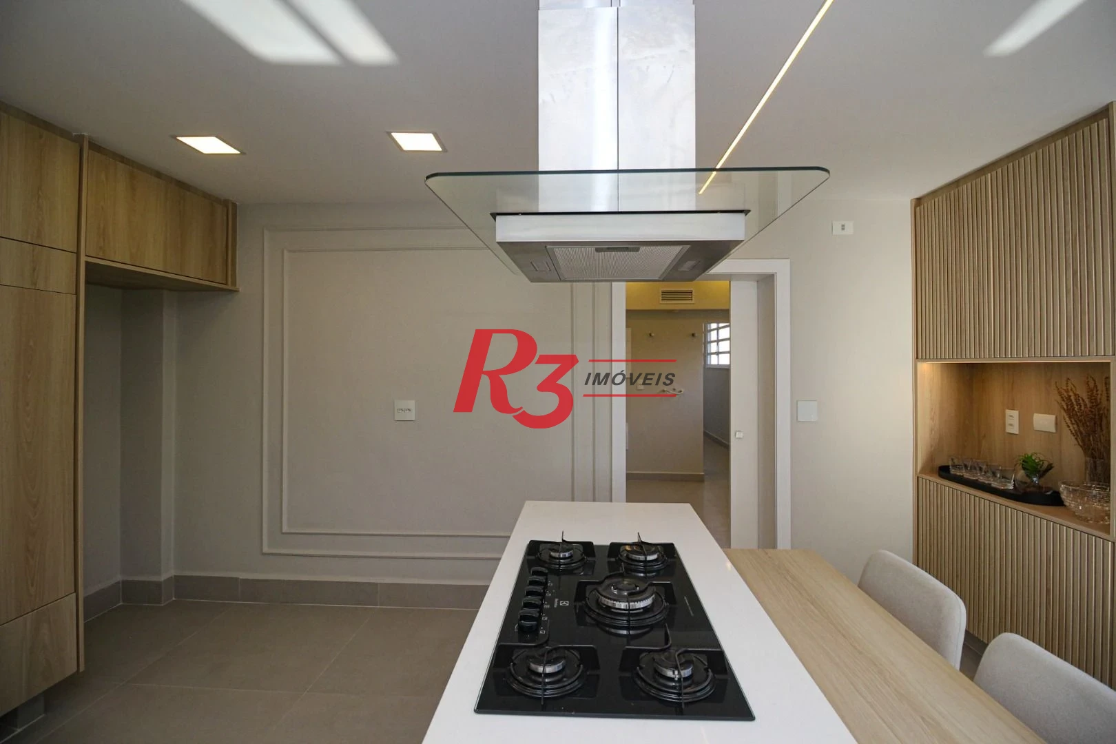 Apartamento com 4 dormitórios à venda, 301 m² por R$ 3.100.000,00 - Boqueirão - Santos/SP