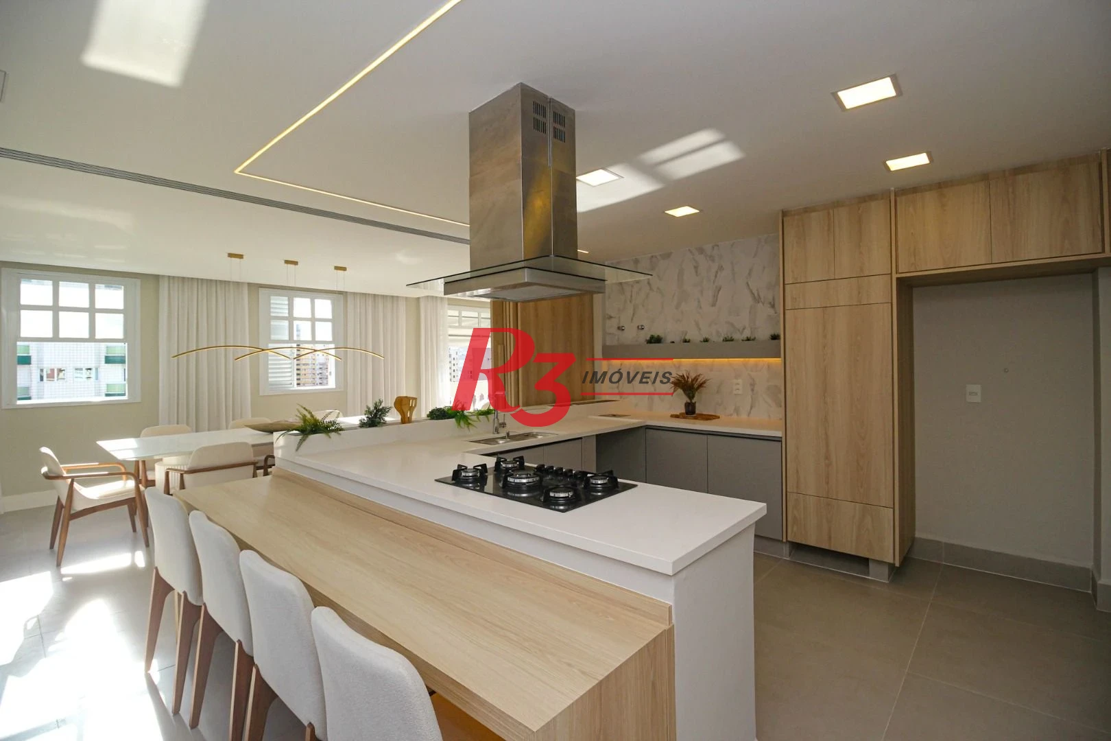 Apartamento com 4 dormitórios à venda, 301 m² por R$ 3.100.000,00 - Boqueirão - Santos/SP