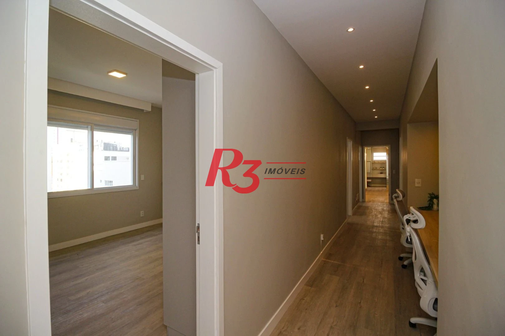 Apartamento com 4 dormitórios à venda, 301 m² por R$ 3.100.000,00 - Boqueirão - Santos/SP