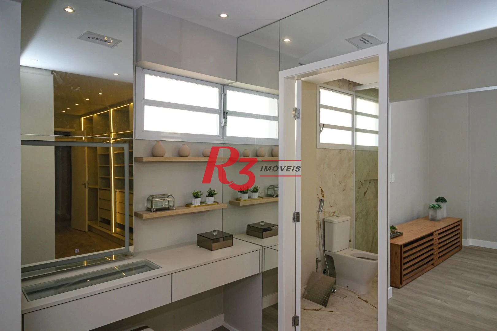 Apartamento com 4 dormitórios à venda, 301 m² por R$ 3.100.000,00 - Boqueirão - Santos/SP