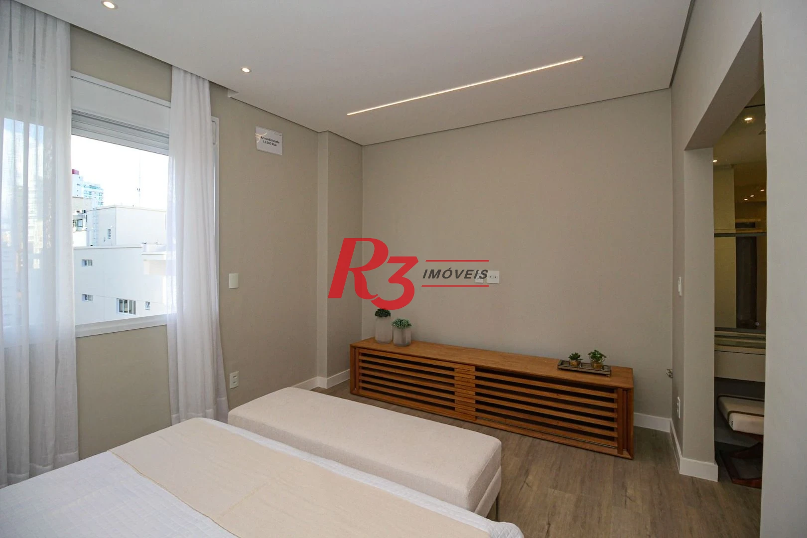 Apartamento com 4 dormitórios à venda, 301 m² por R$ 3.100.000,00 - Boqueirão - Santos/SP